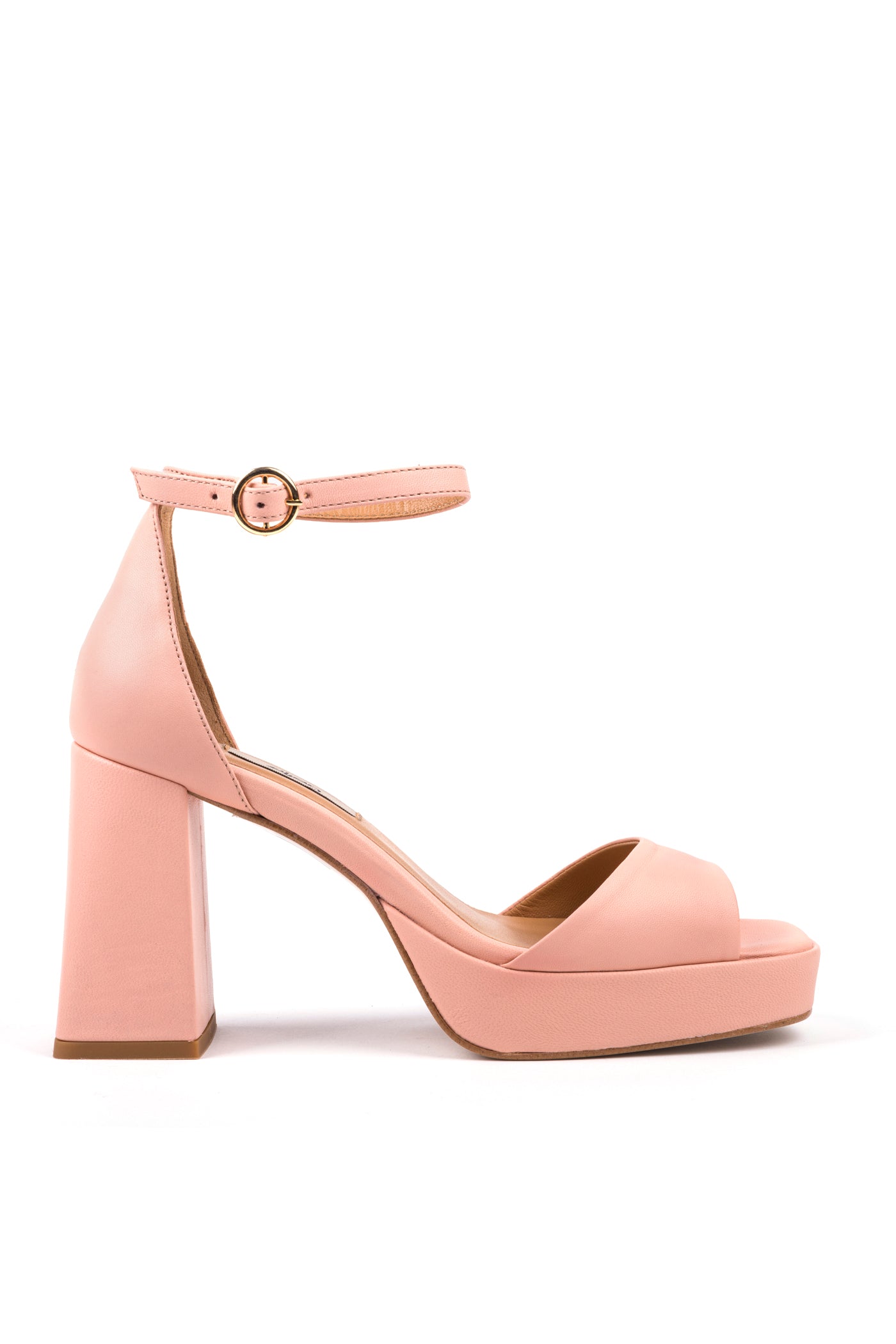 Sandálias de salto alto com fivela ajustável no tornozelo em pele nude.