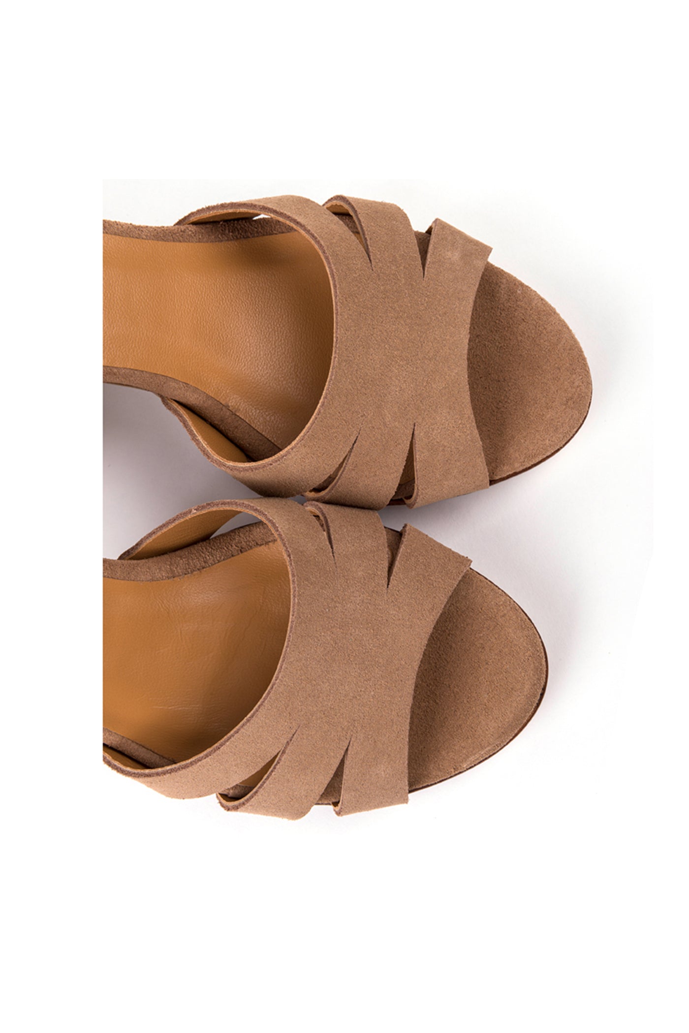 Sandálias de salto alto em