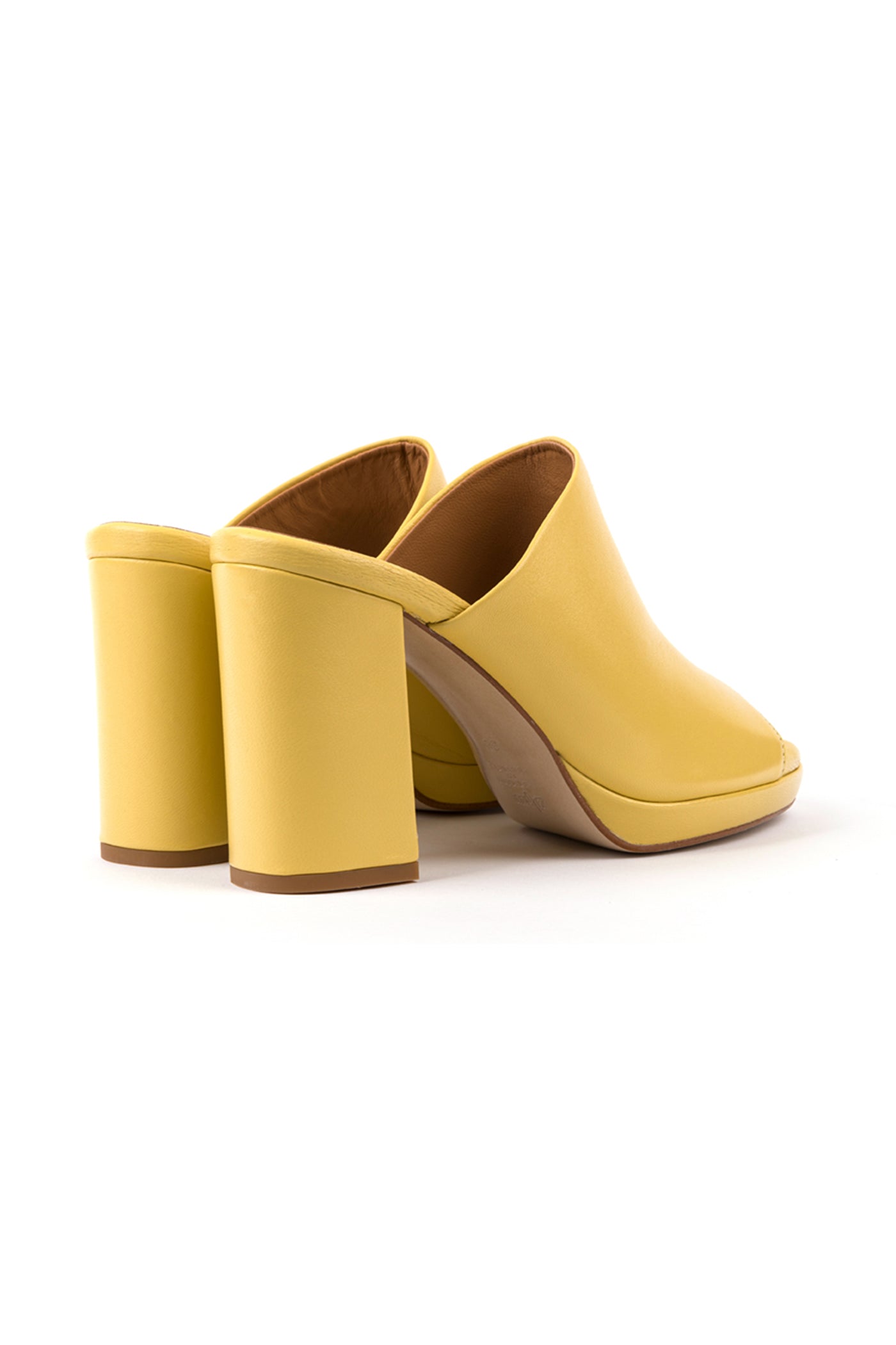 Mules com salto efeito madeira em