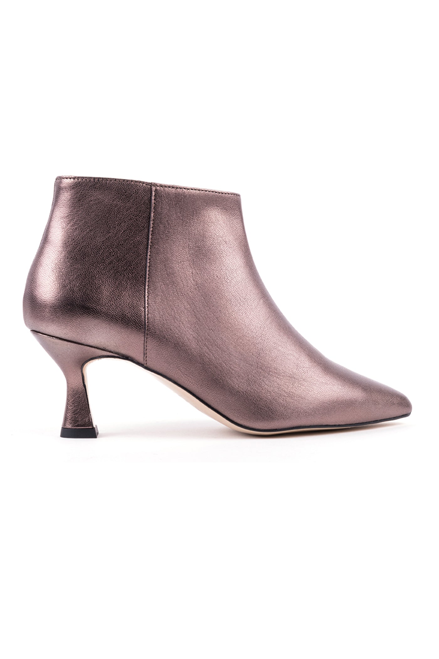 Botins de salto médio em