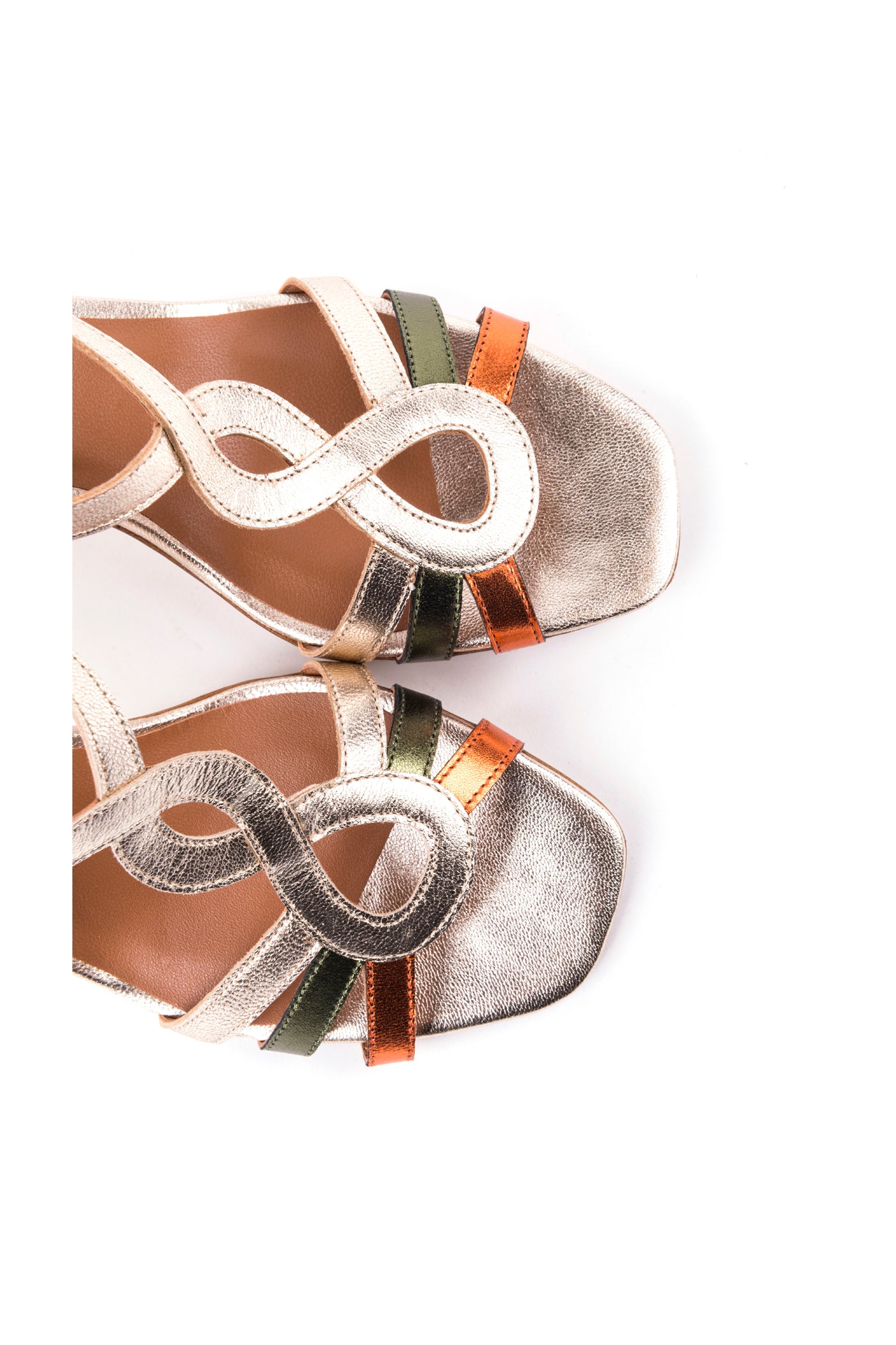 Sandálias de senhora de cerimónia, para festa em dourado e em pele bronze