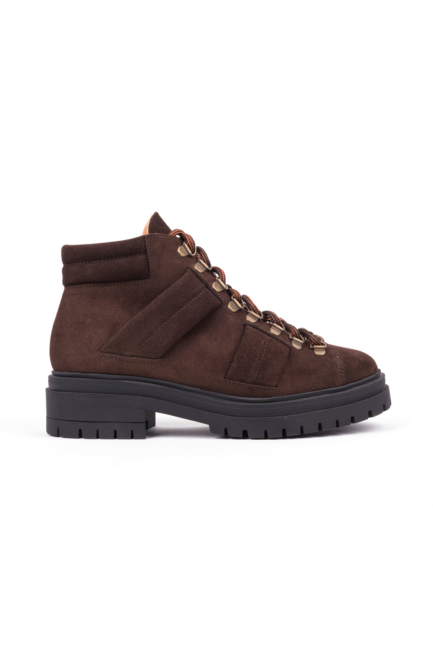 Botins estilo montanha em croute com atacadores