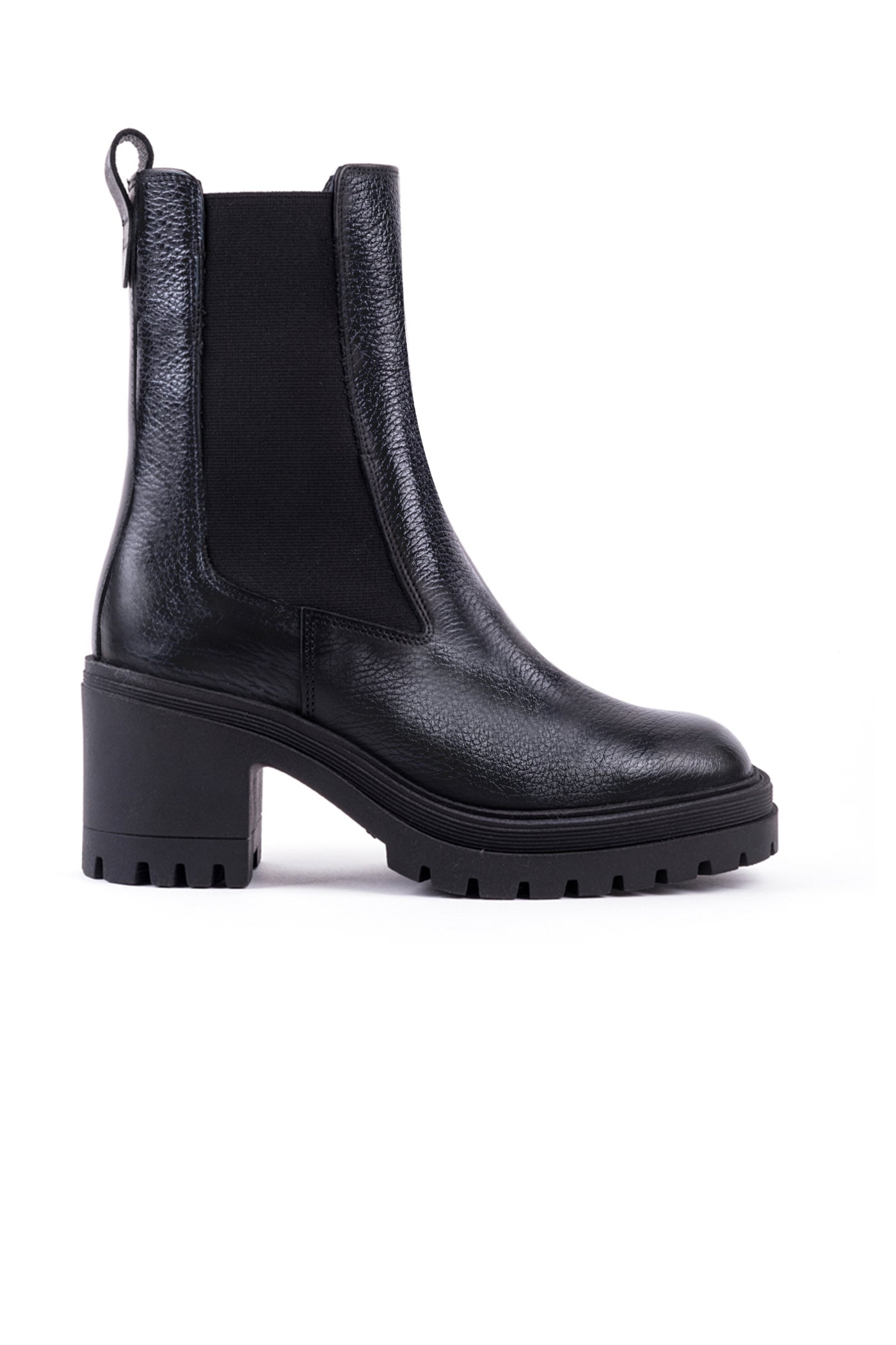 Botim chelsea de salto alto em pele