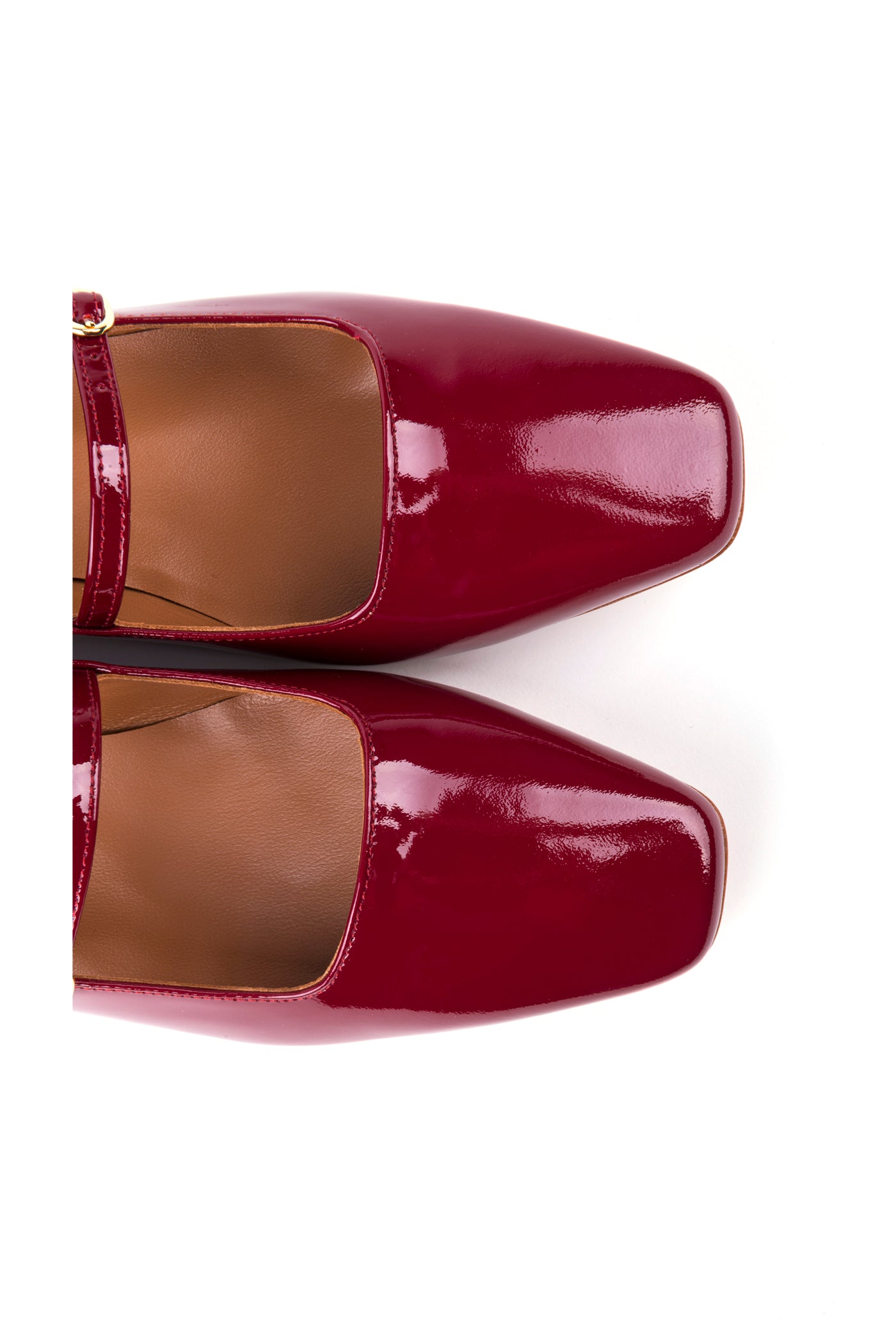 Sabrinas Mary Jane rasas em verniz