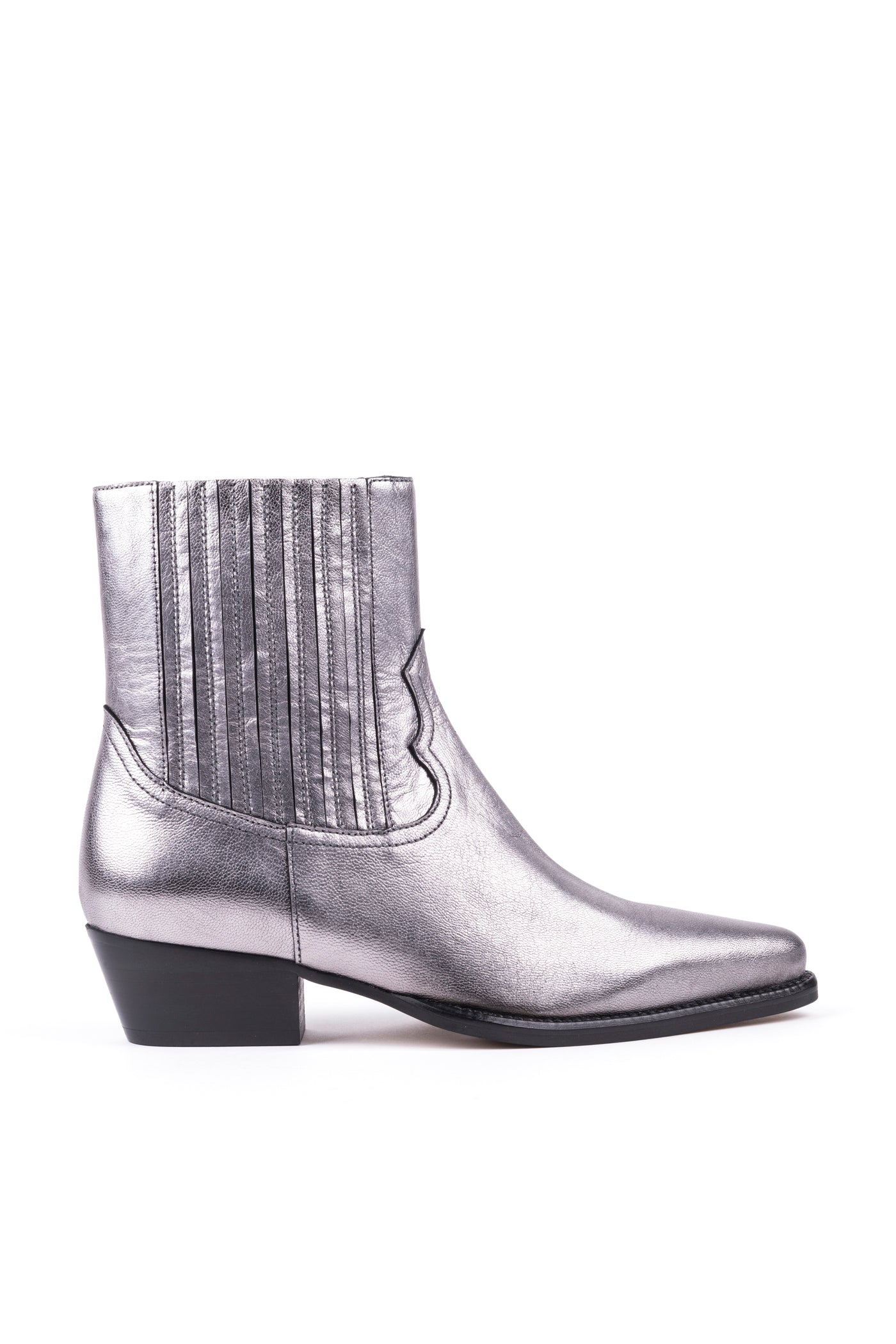 Botins texanos em pele metalizada prata de salto médio.