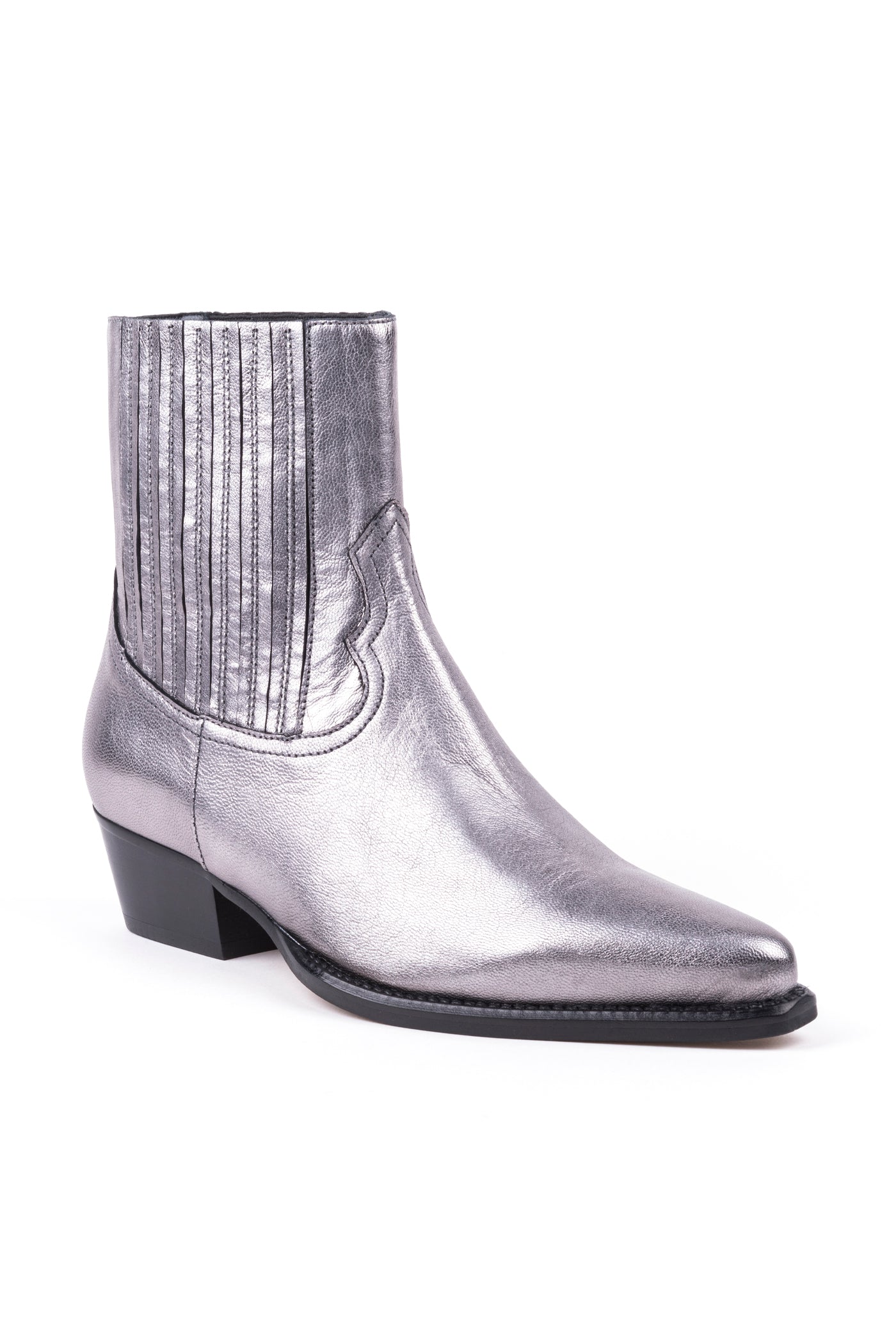 Botins texanos em pele metalizada prata de salto médio.