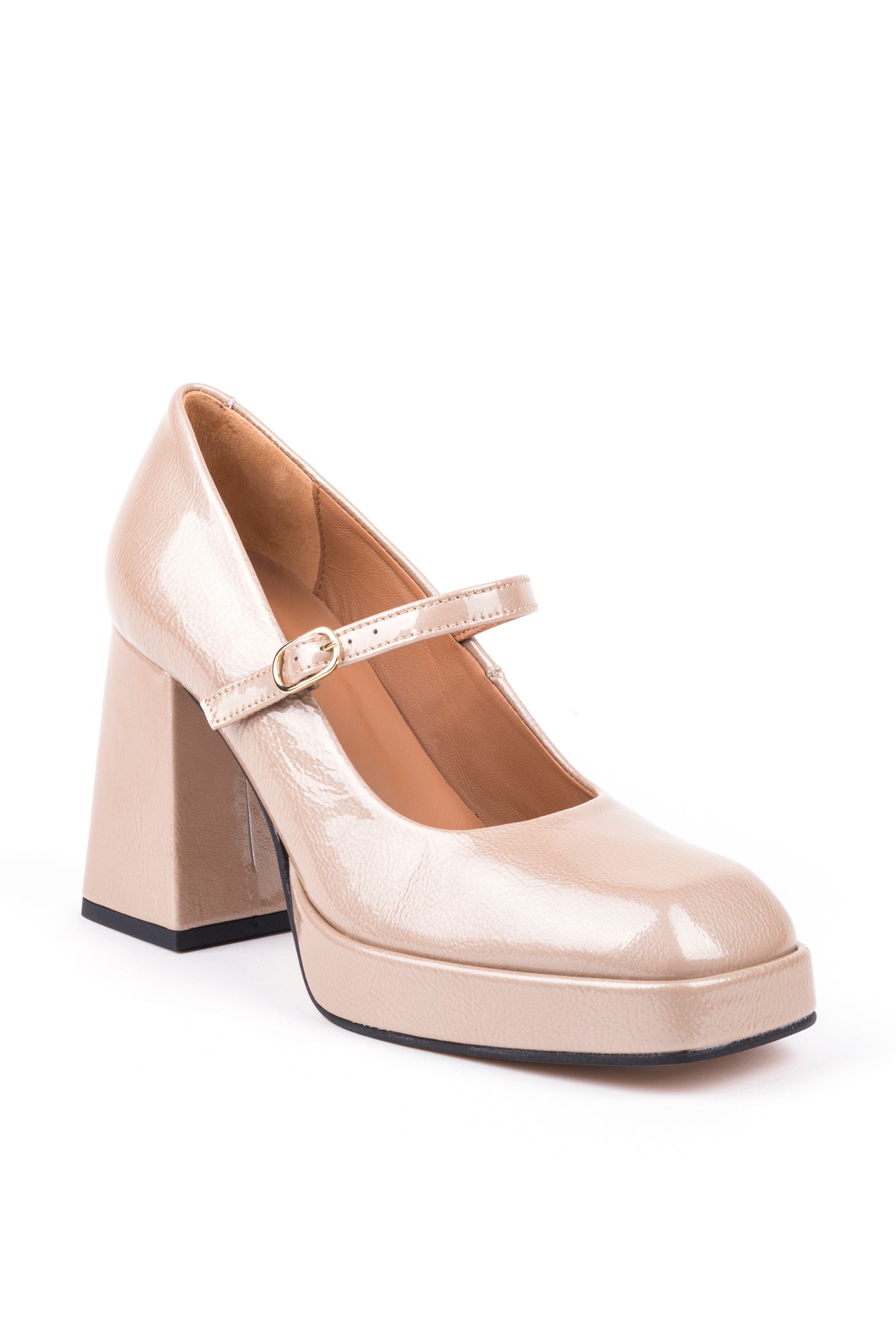 Sapato Mary Jane salto alto compensados em verniz, a nova tendencia de Outono