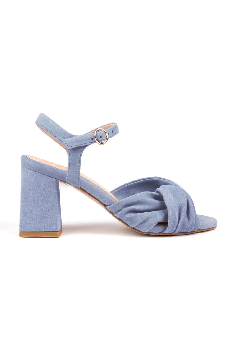 Sandálias de noiva de salto alto 7,5 cm com tiras no tornozelo e com detalhe de nó em camurça