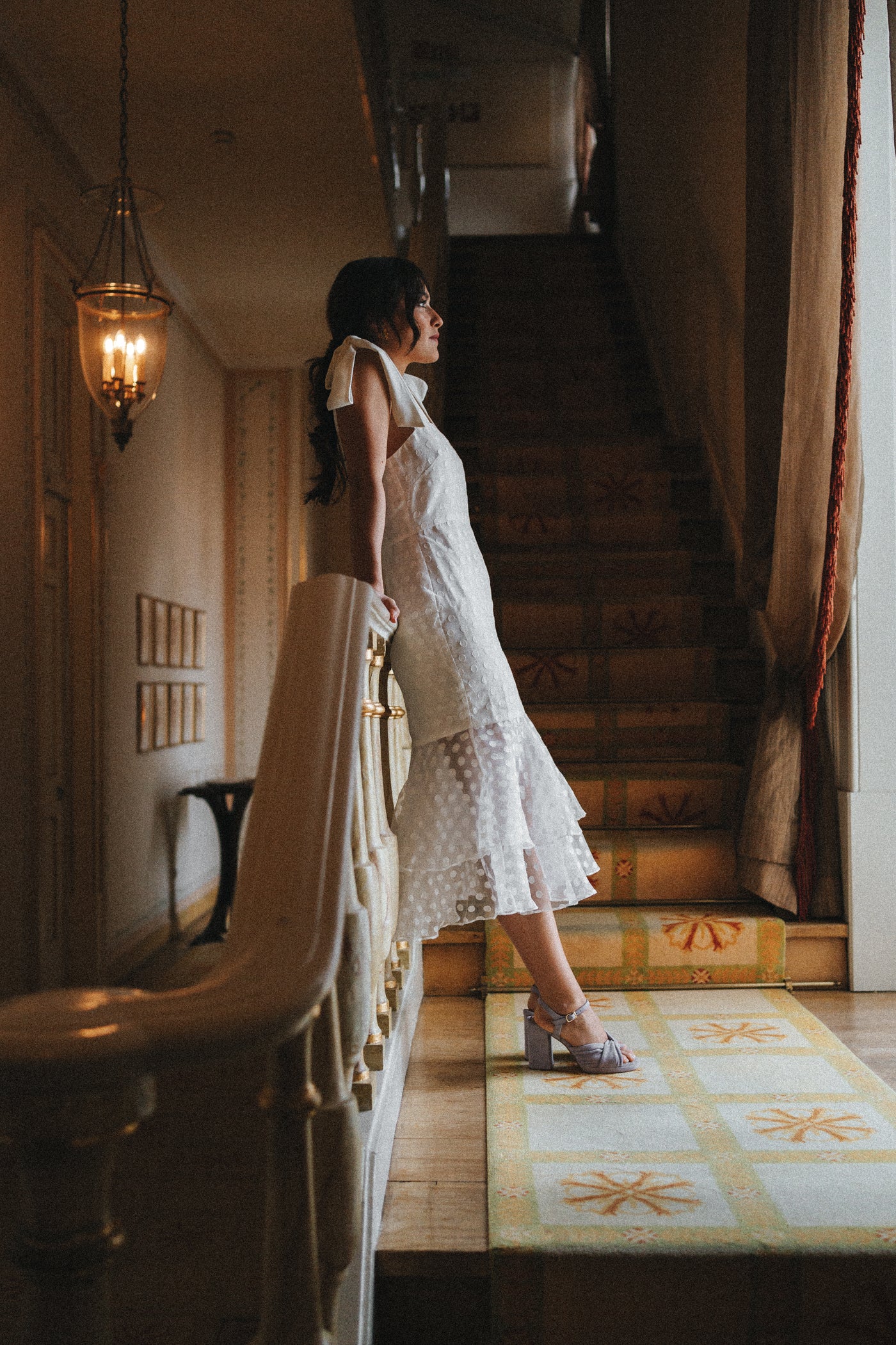 Sandálias de noiva em camurça