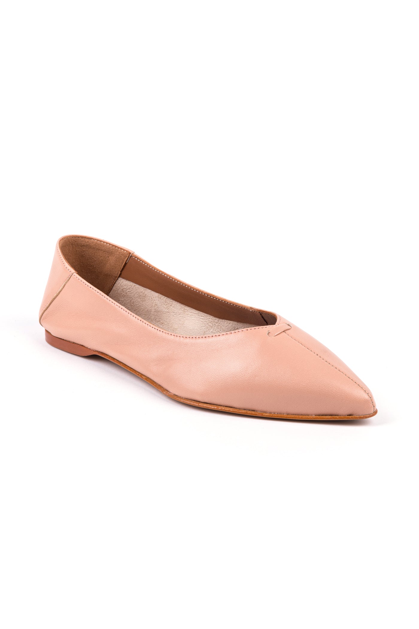 Sabrinas rasas bicudas em pele