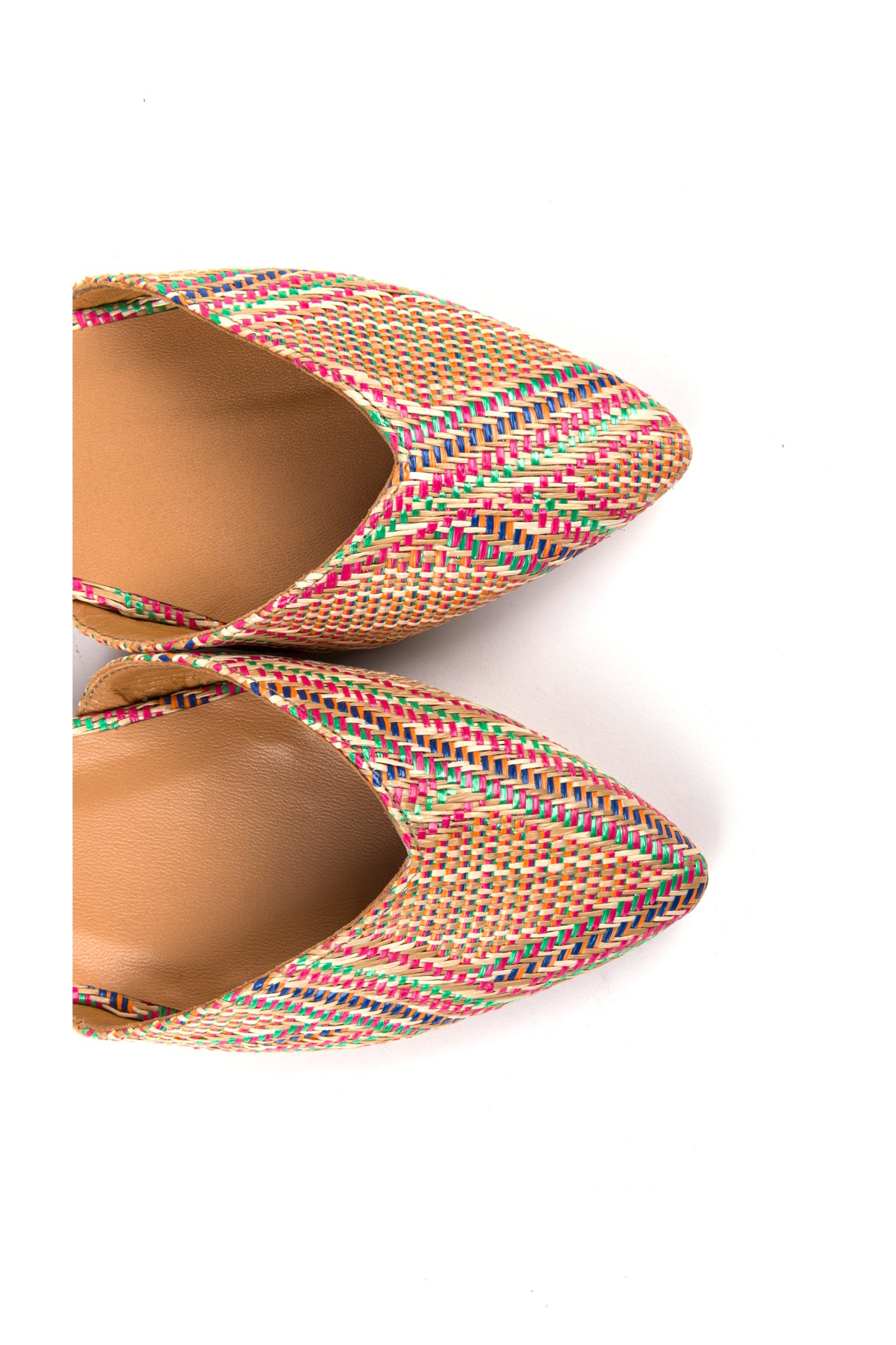 Sapatos rasos em tecido com fivela tornozelo