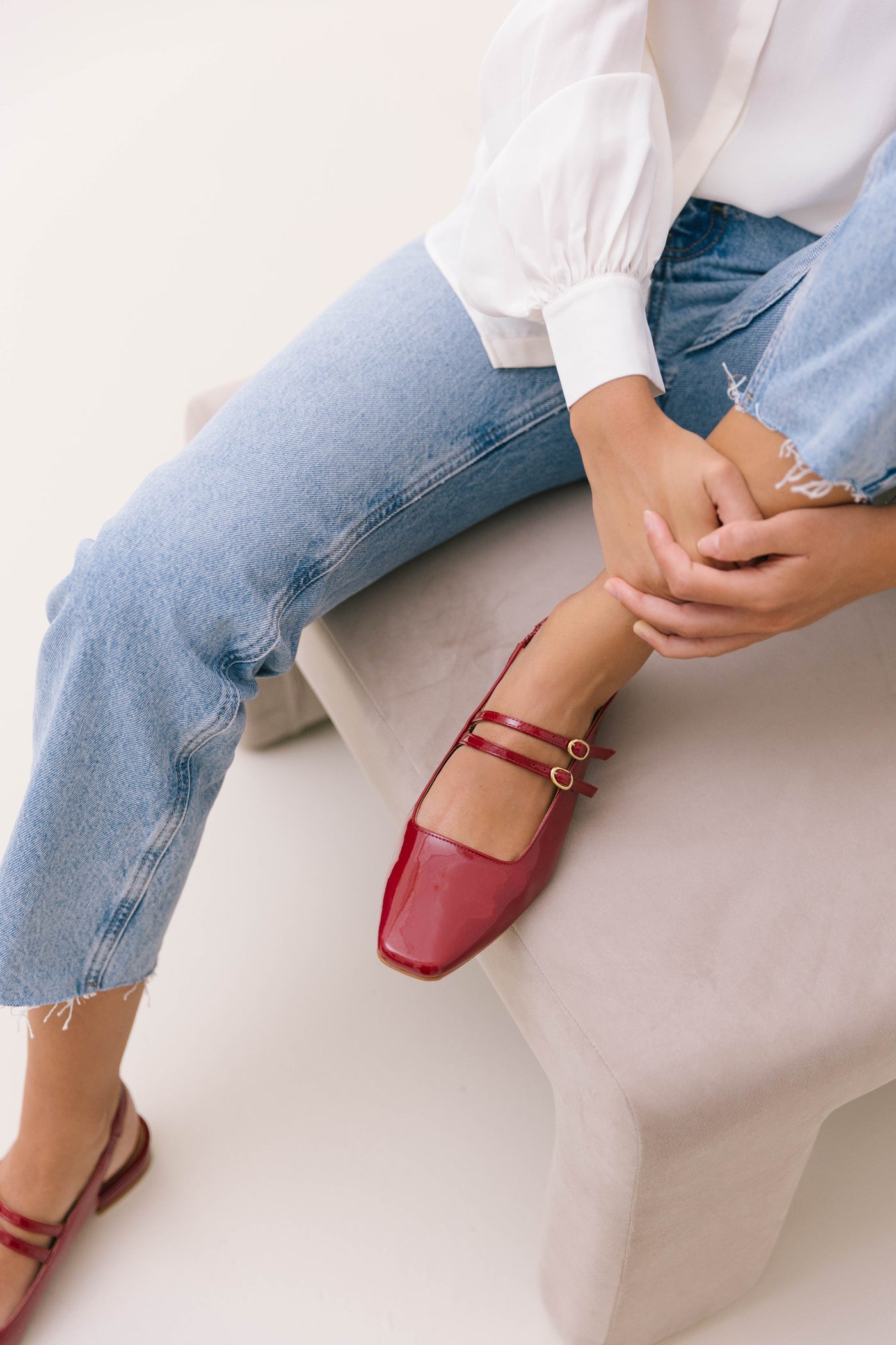 Slingbacks rasos estilo mary jane em pele vermelha