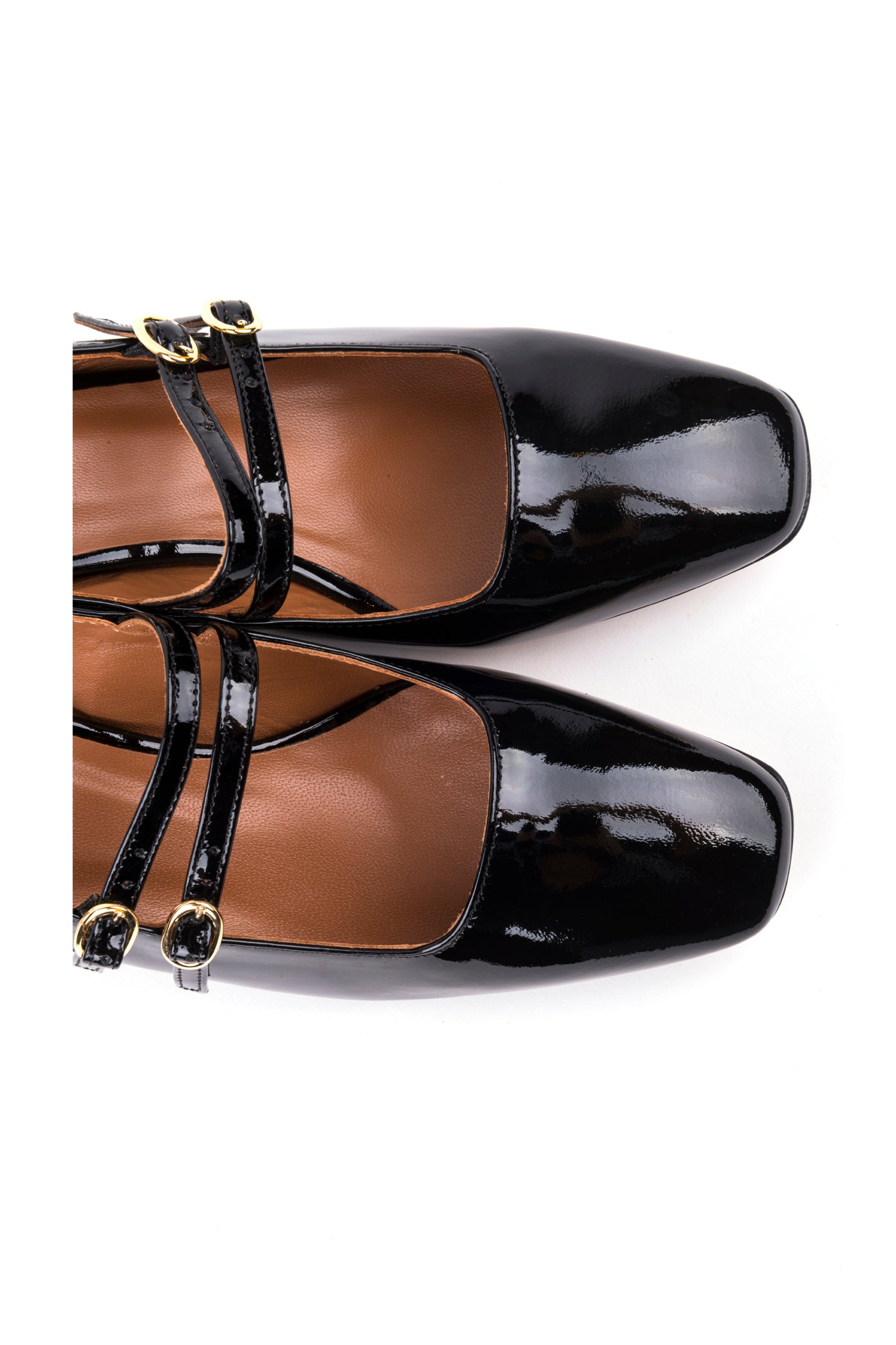 Slingbacks com salto médio estilo Mary Jane em pele envernizada vermelha