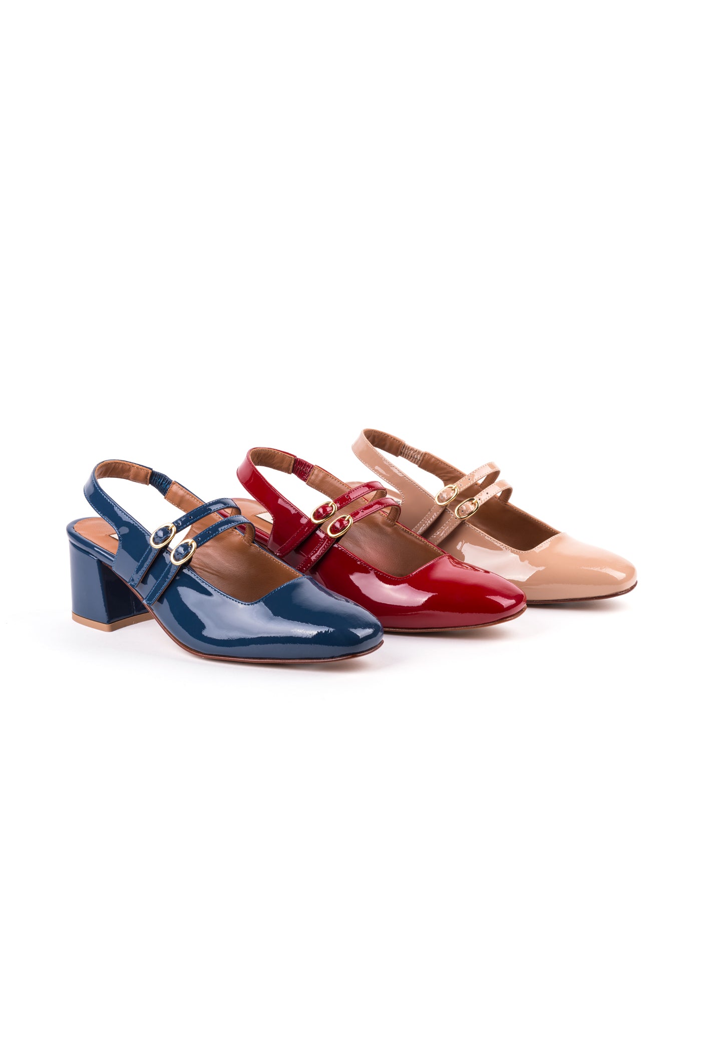 Slingbacks com salto médio estilo Mary Jane em pele envernizada vermelha e lilás