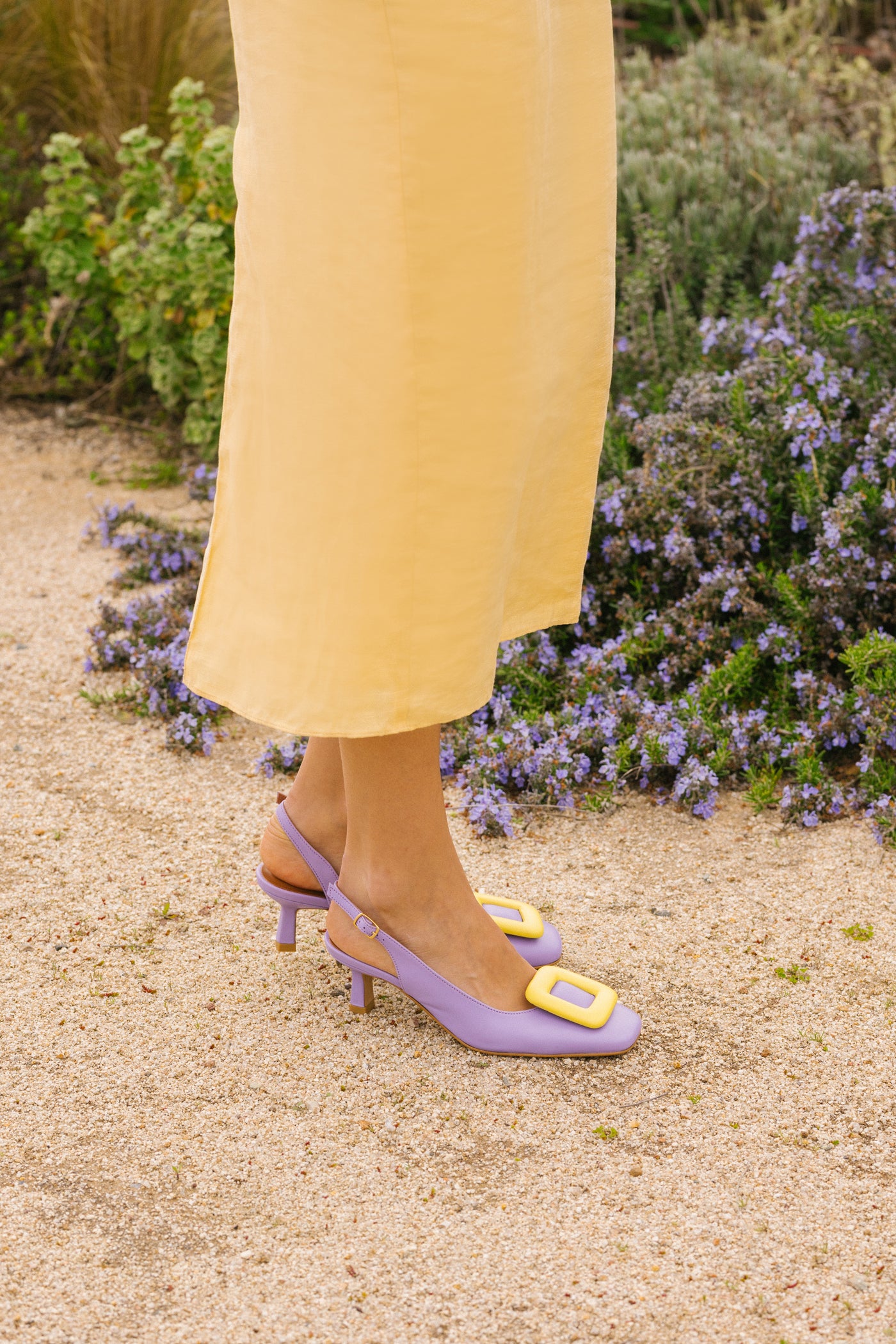 Slingbacks de senhora em pele de salto médio