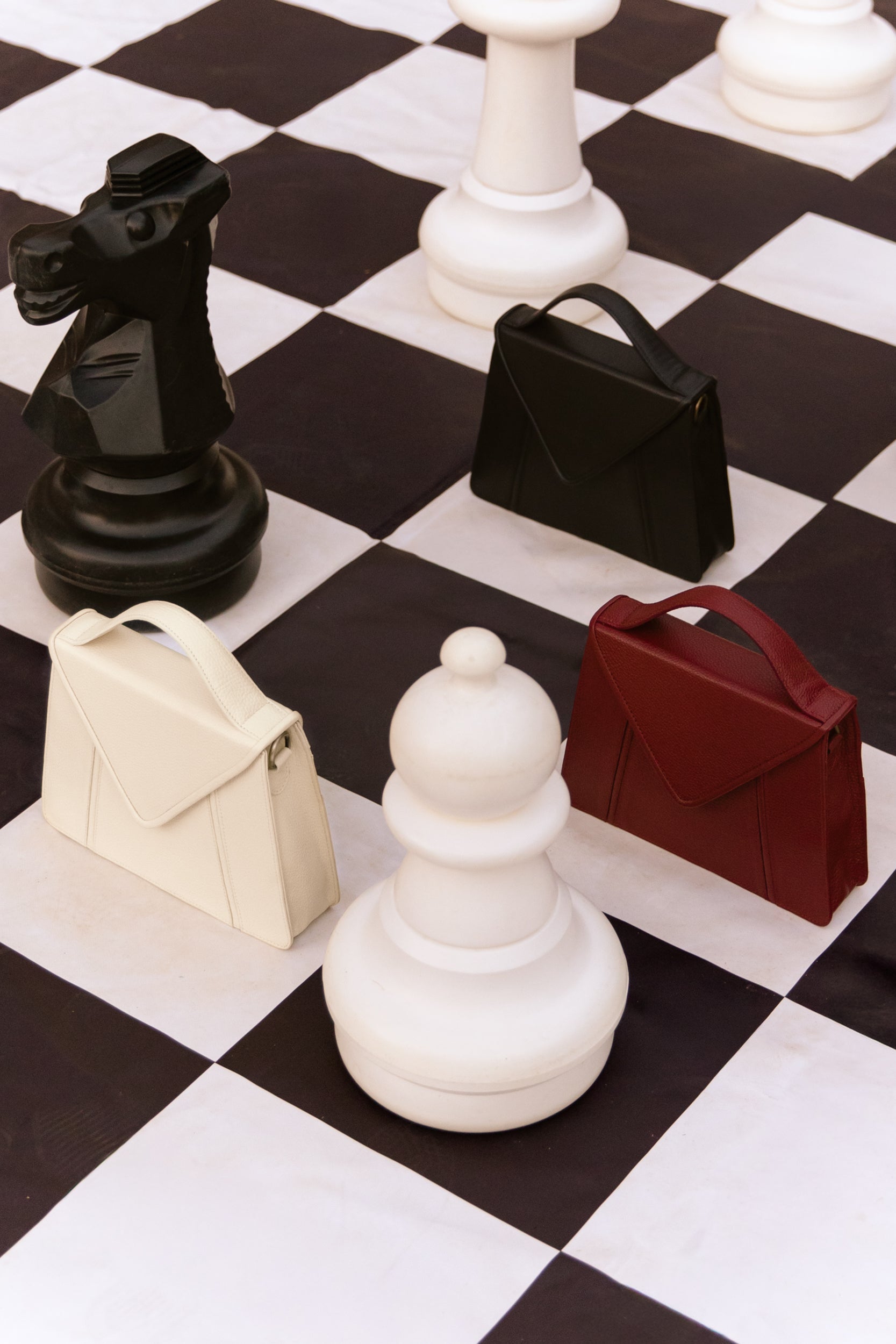 Mala de senhora envelope em pele