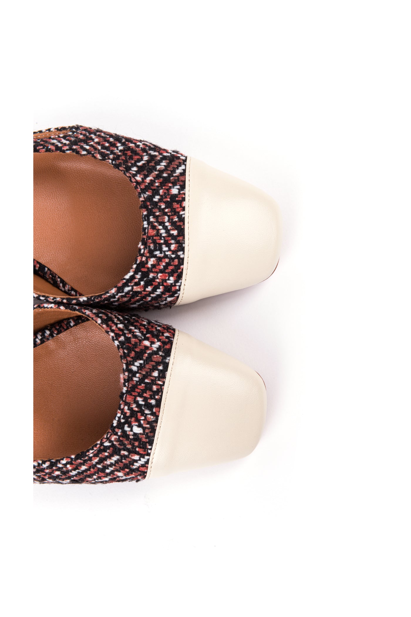 Slingbacks de salto alto em tecido