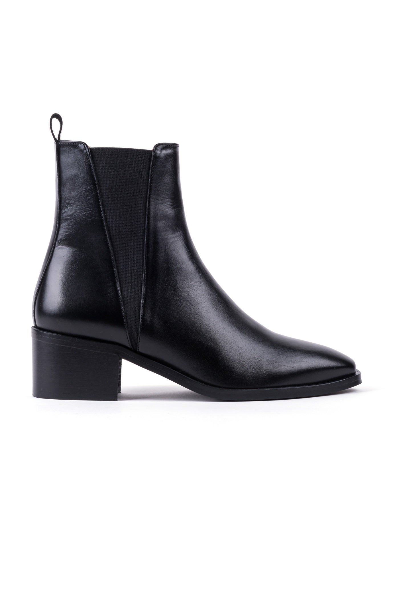 Botas de salto médio em pele