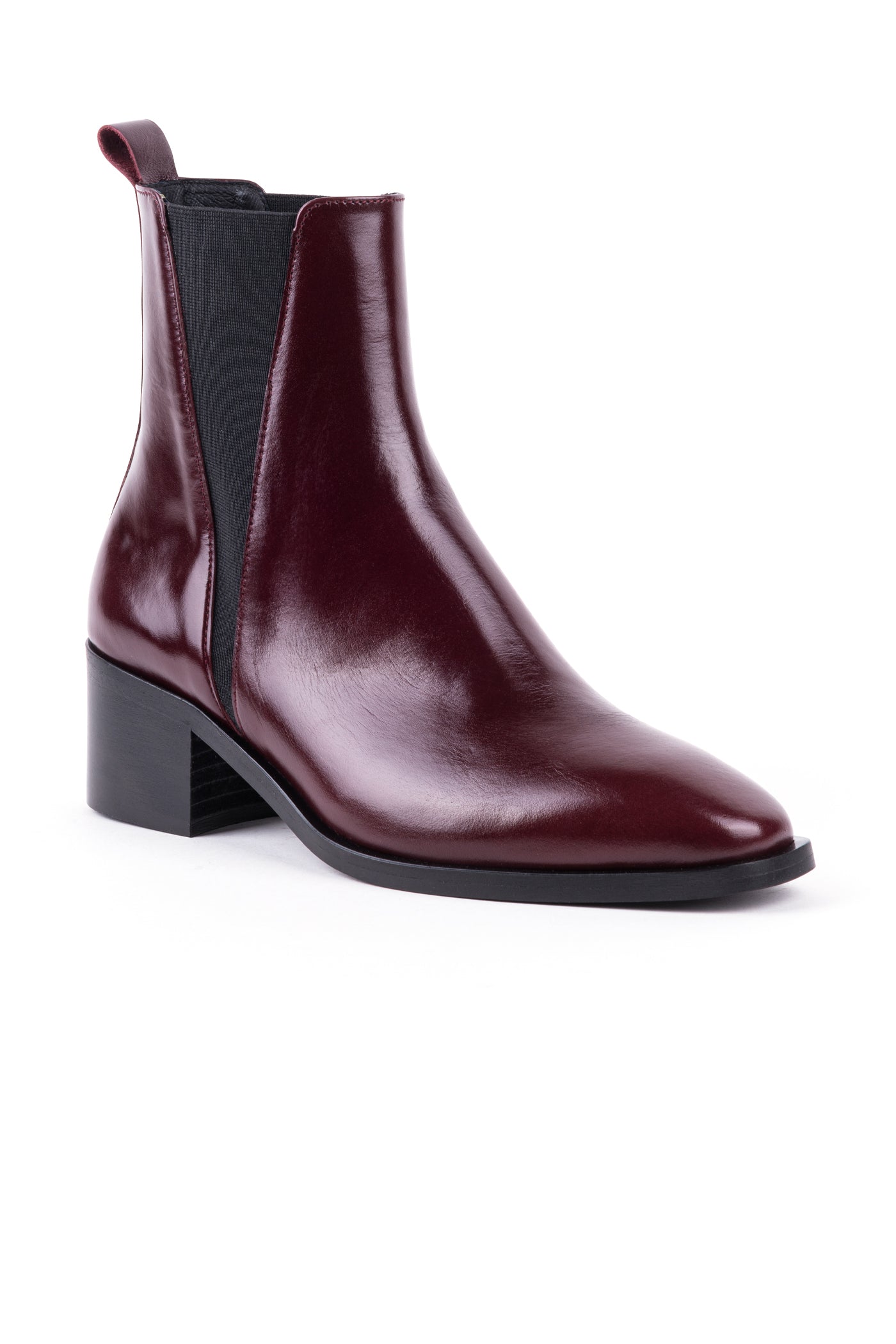 Botas de salto médio em pele