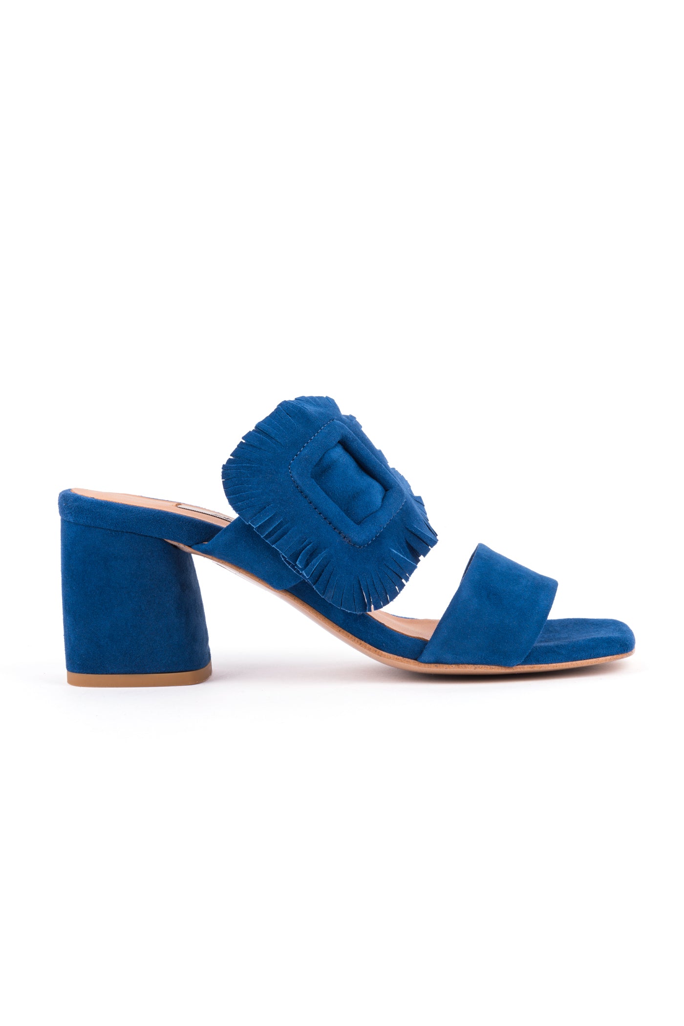 Sandálias salto alto em camurça