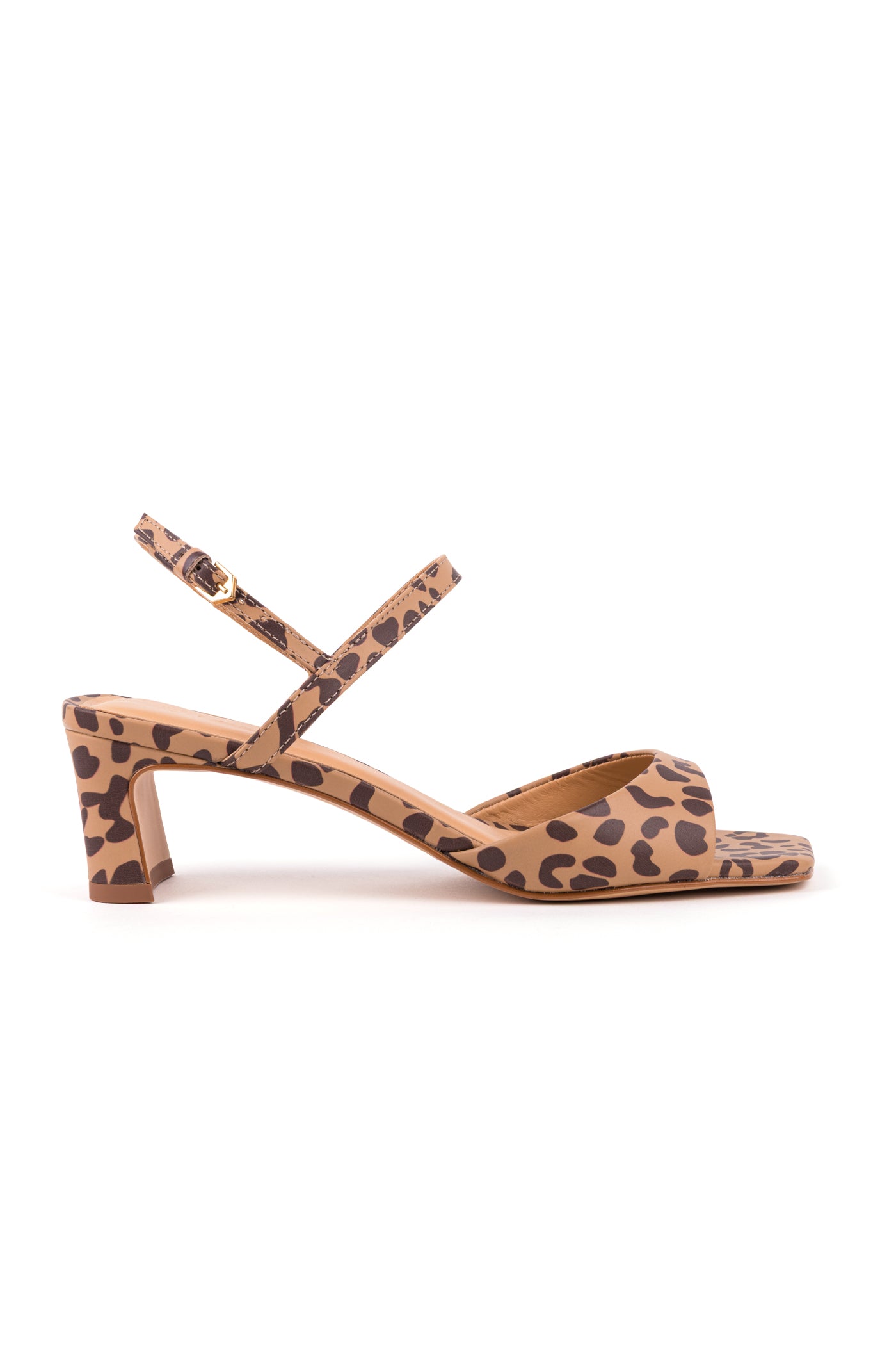 Sandálias de salto médio em pele