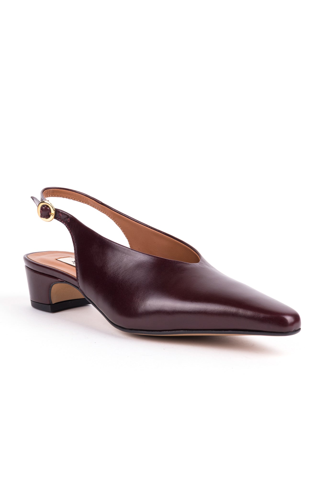 Slingbacks com decote em V em pele
