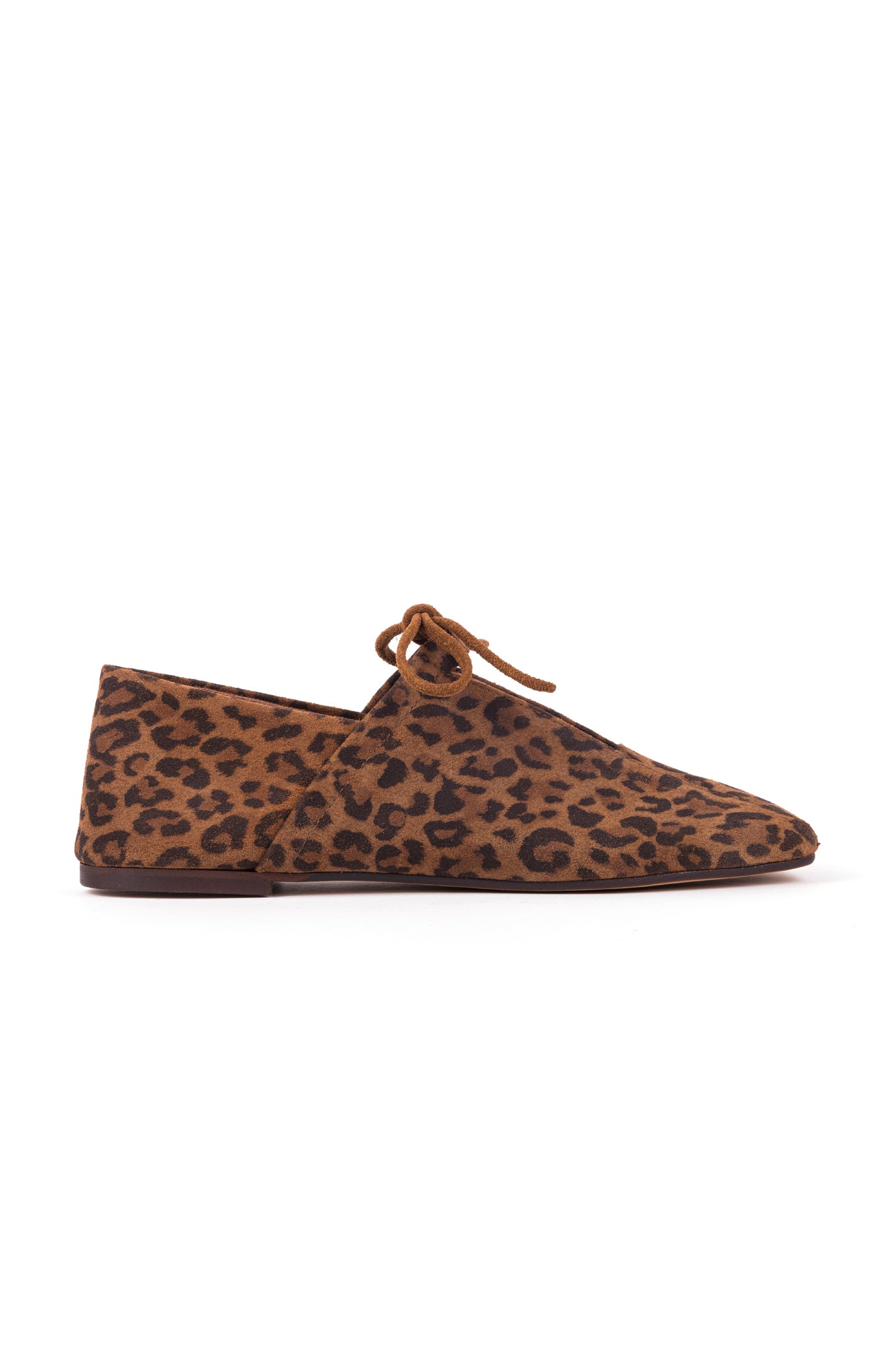 Sapato raso com ponta quadrada em print animal