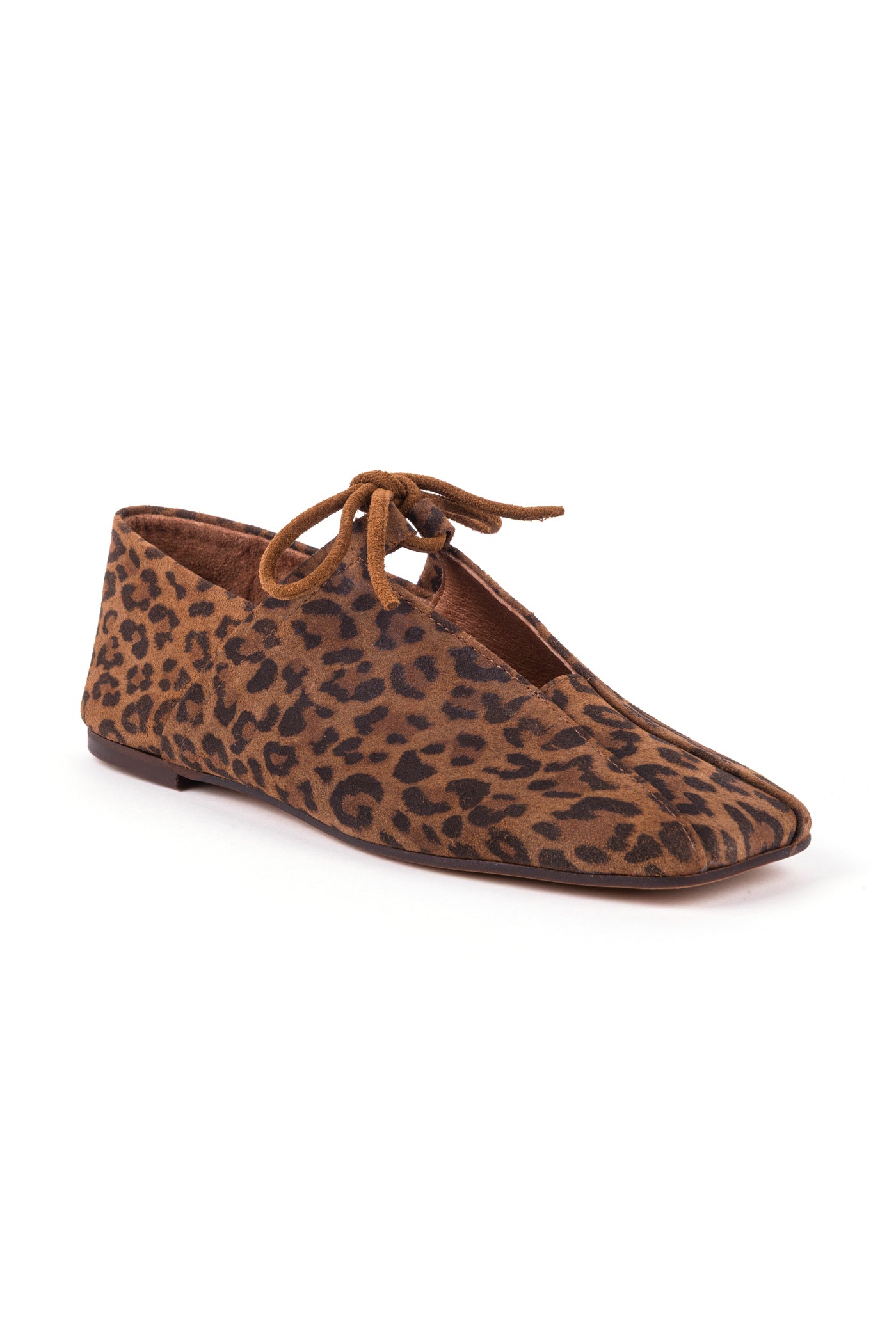 Sapato raso com ponta quadrada em print animal