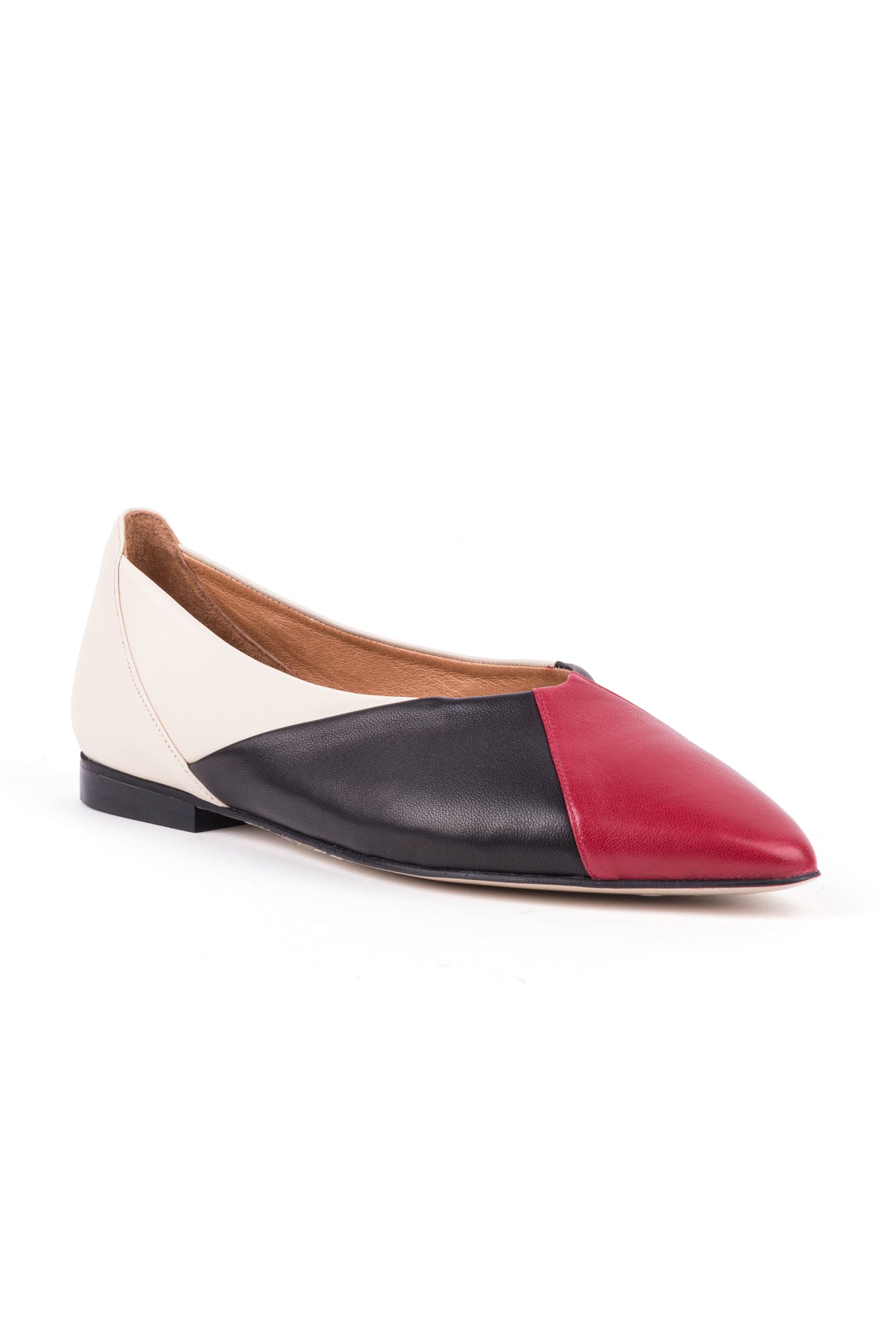 Sabrinas multicolor com cortes geométricos e biqueira quadrada em