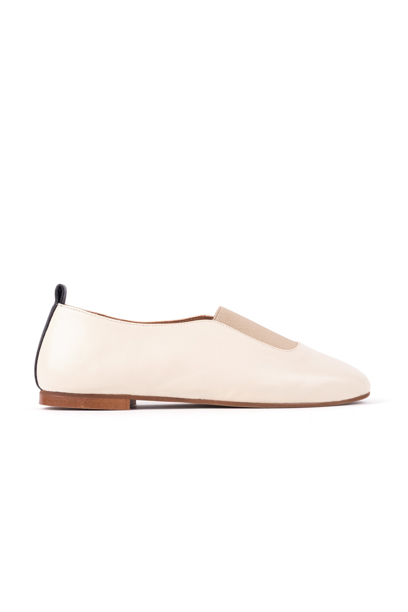 Sapato raso soft em pele