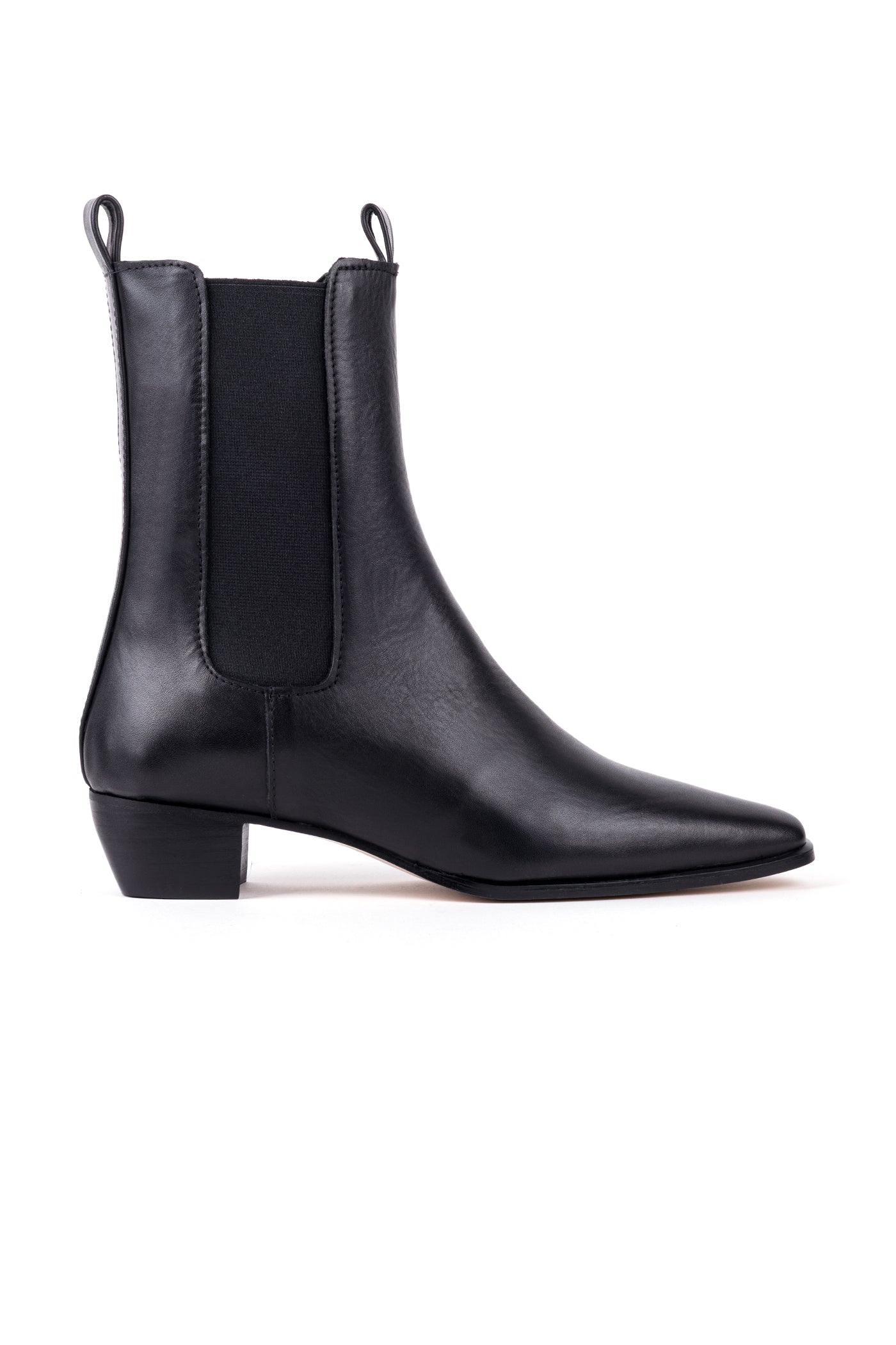 Botas chelsea de salto médio em pele