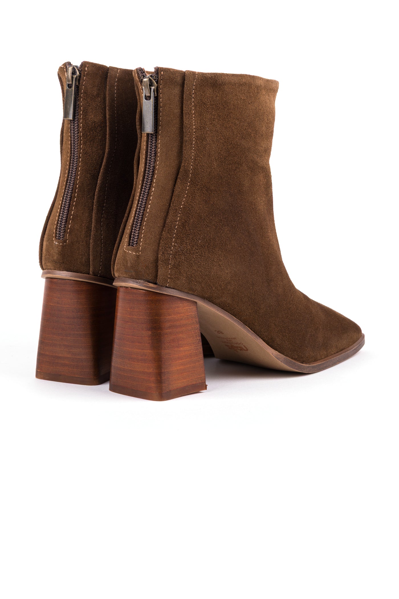 Botas de salto alto em croute