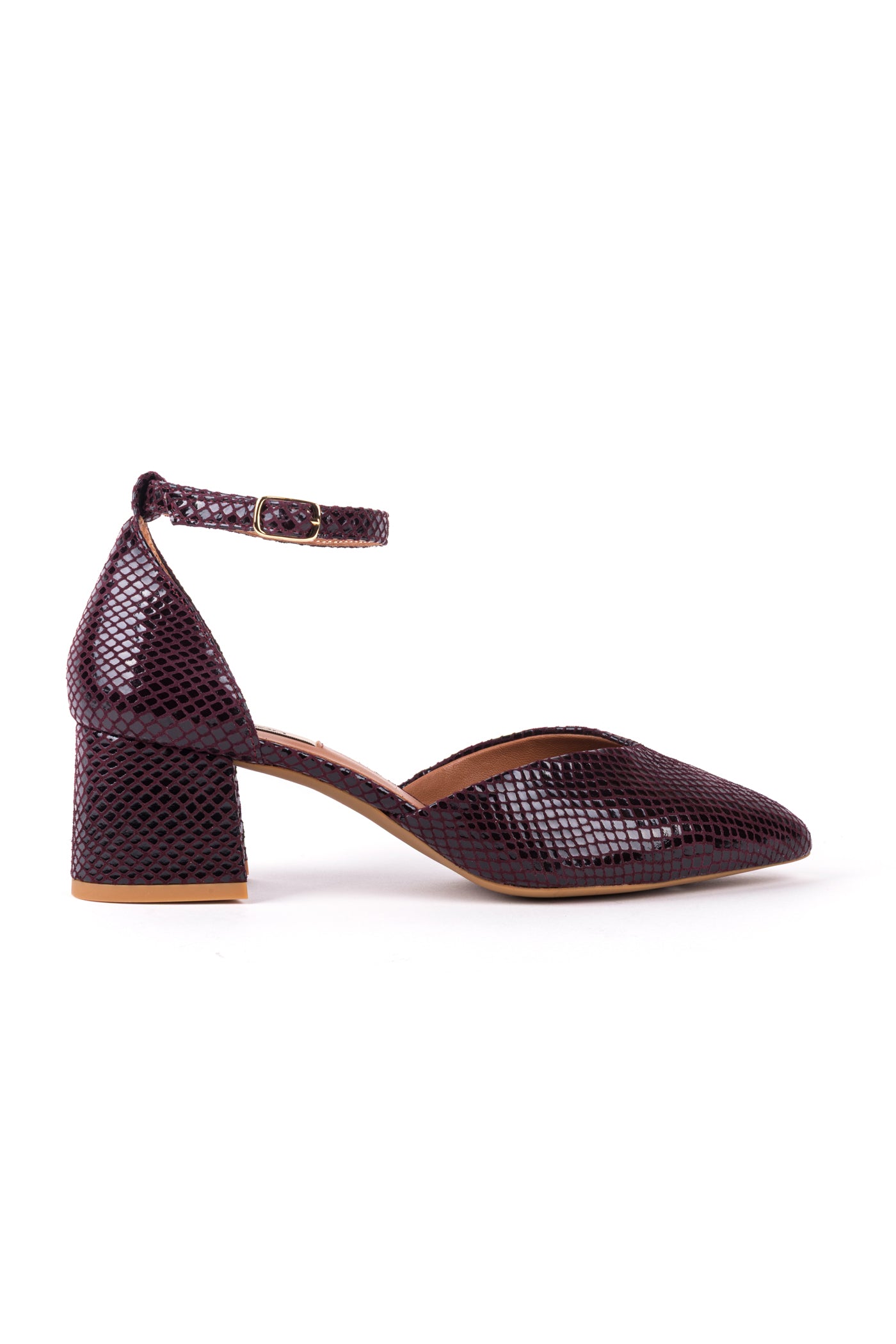 Sapatos de salto alto em camurça print animal