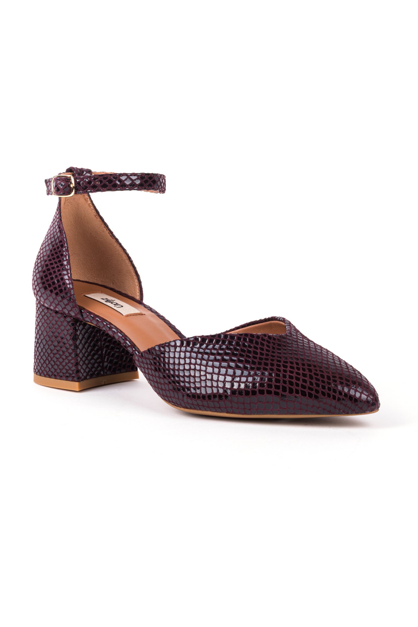 Sapatos de salto alto em camurça print animal