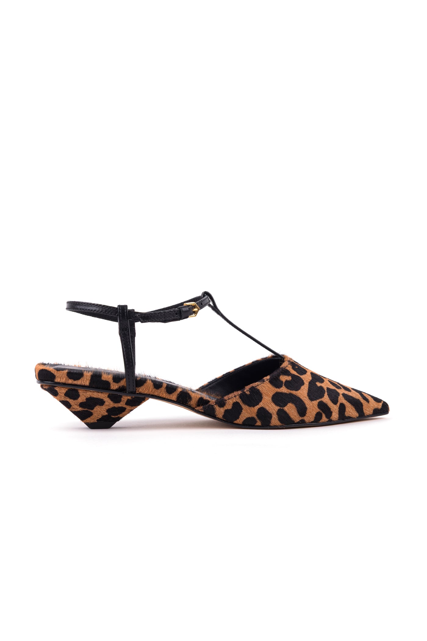 Sapatos de salto médio em pêlo