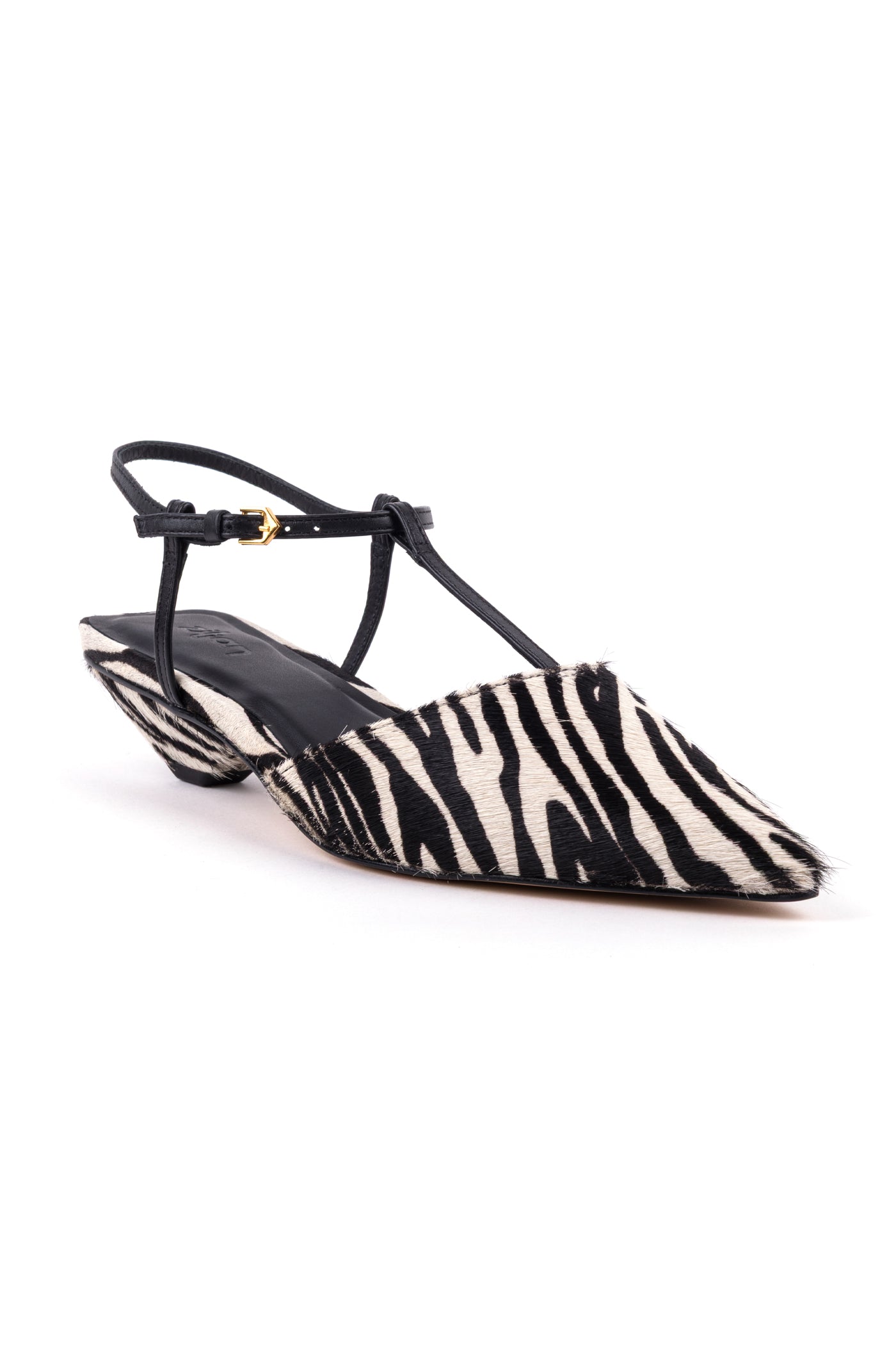 Sapatos de salto médio em pêlo