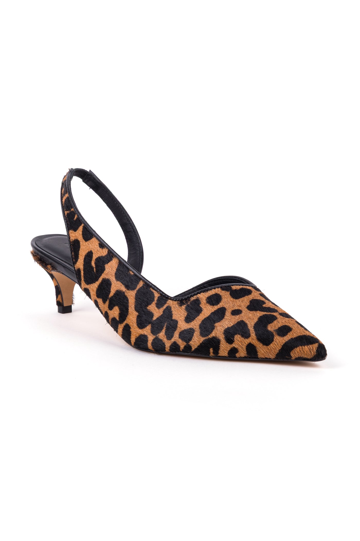 Sapatos de salto médio em pêlo