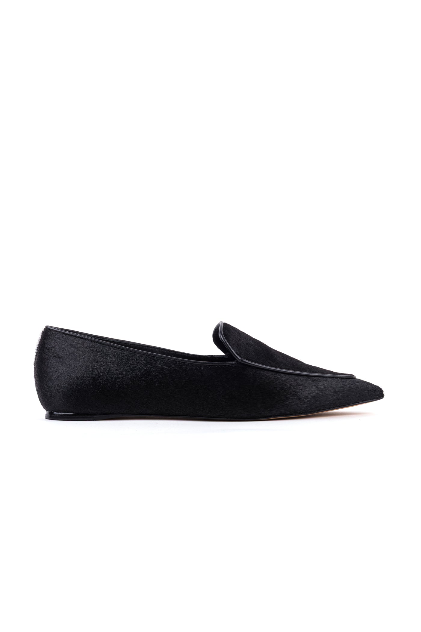 Sapatos rasos em pêlo