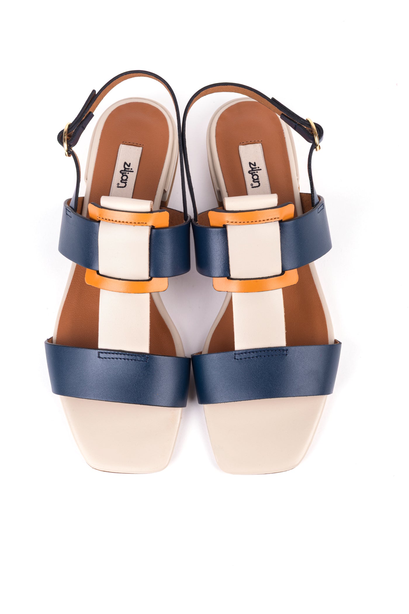 Sandálias rasas em pele