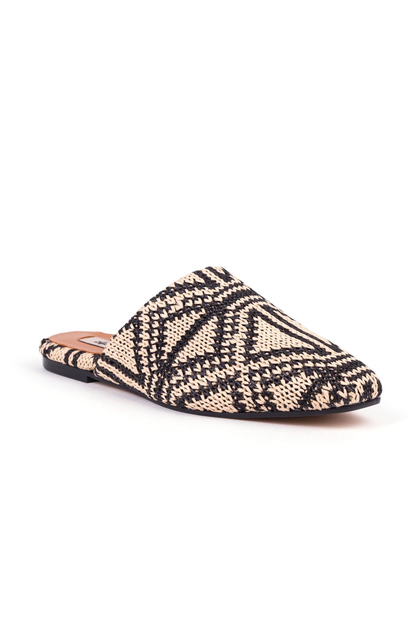 Mules em ráfia preta com padrão gráfico e bico fino
Mules em ráfia preta com padrão geométrico e design aberto
Mules em ráfia preta com padrão gráfico em look descontraído