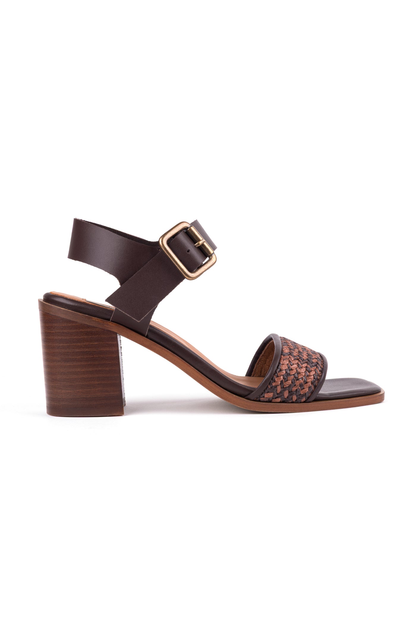 Sandália de salto alto em pele