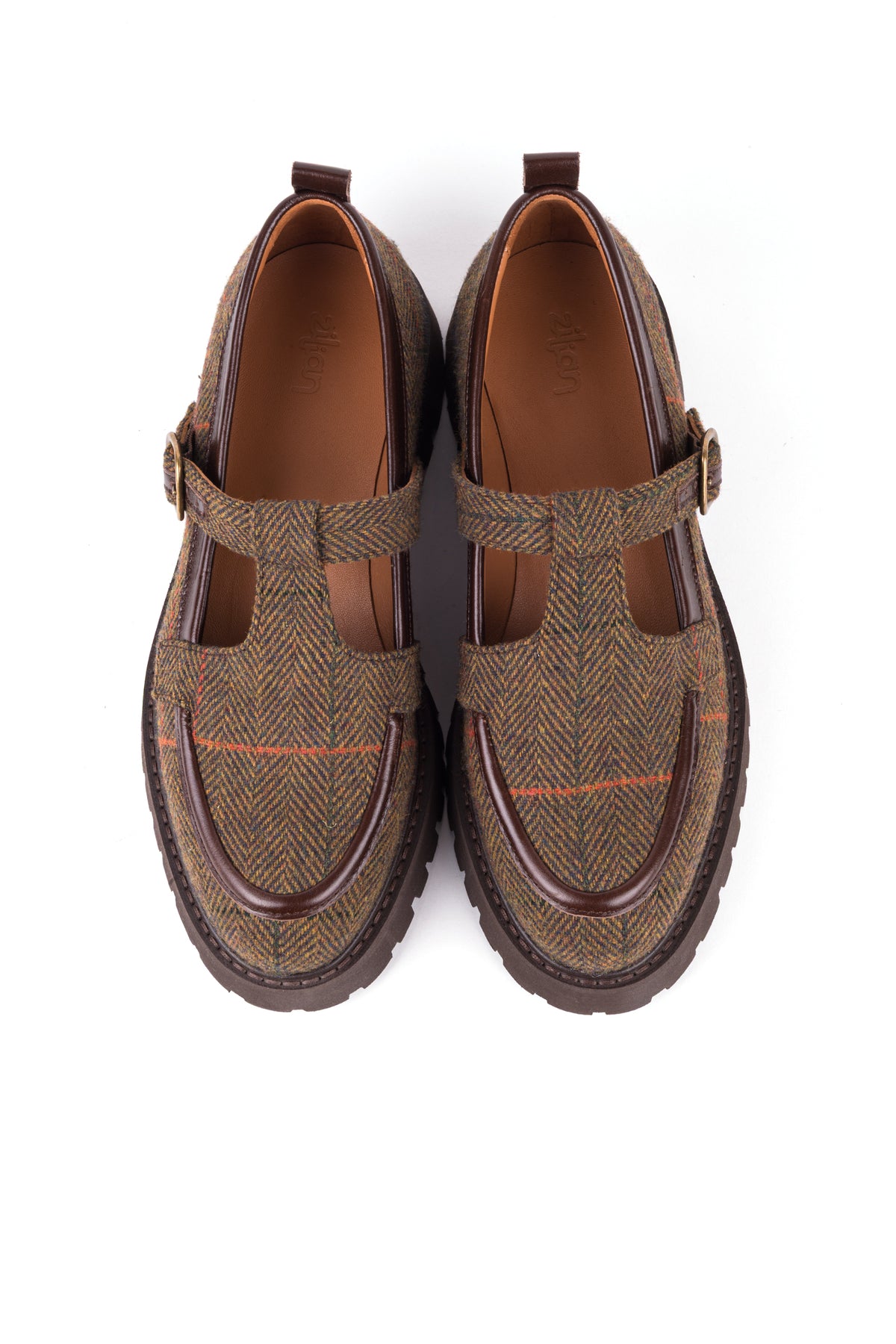 Mary Janes de salto grosso em tweed e pele castanha
