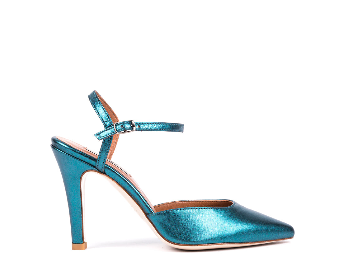 Sapatos de salto alto em