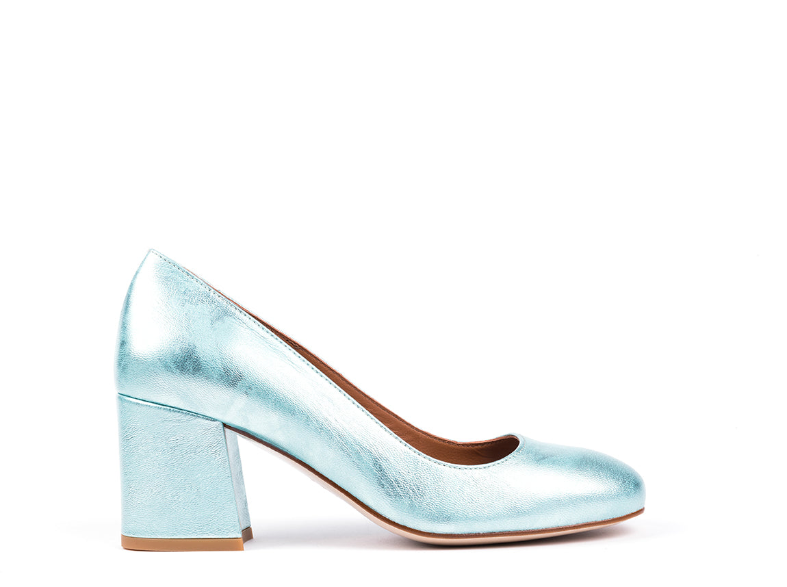 Sapatos de salto alto em