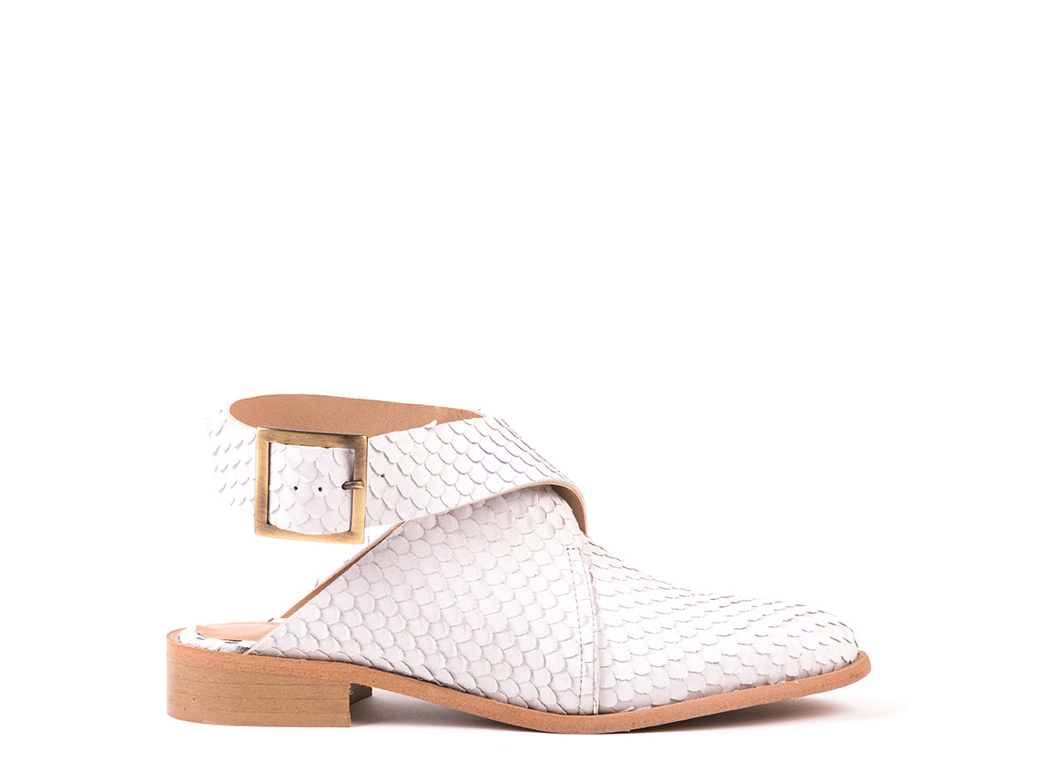Botins rasos em