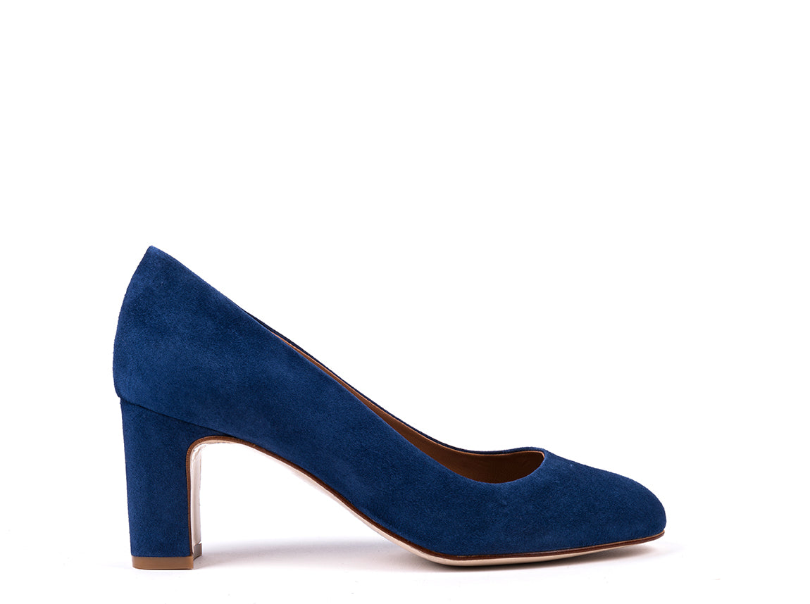 Sapatos em camurça azul marinho