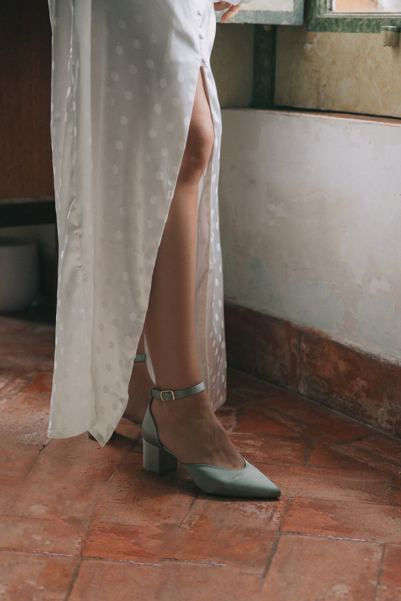 WEDDING COLLECTION - Medium-heeled shoes in green suede