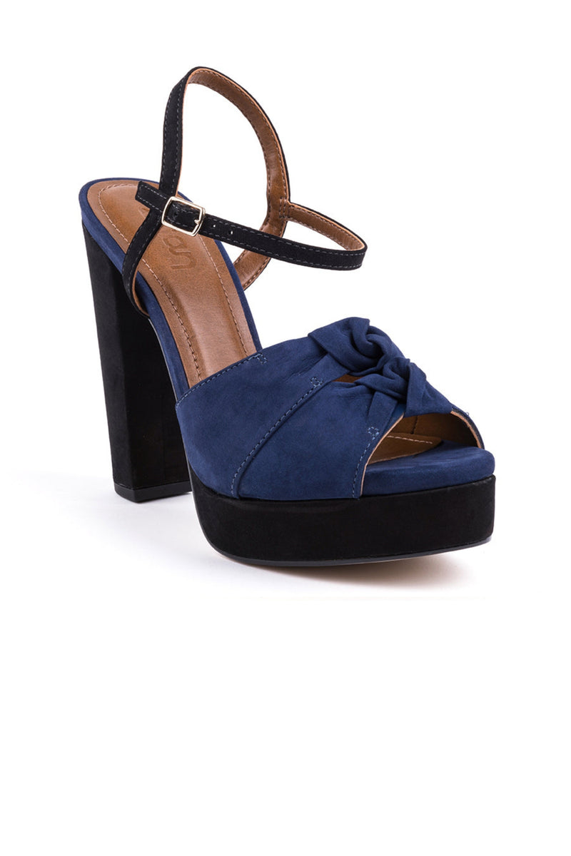 ​High-heeled sandals in navy blue suede