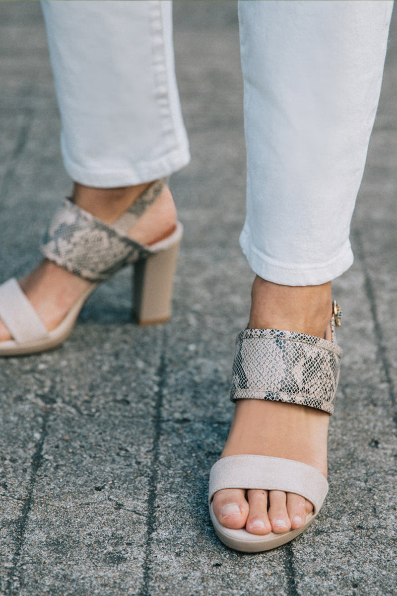 ​High helled sandals in beige engraved leather and suede