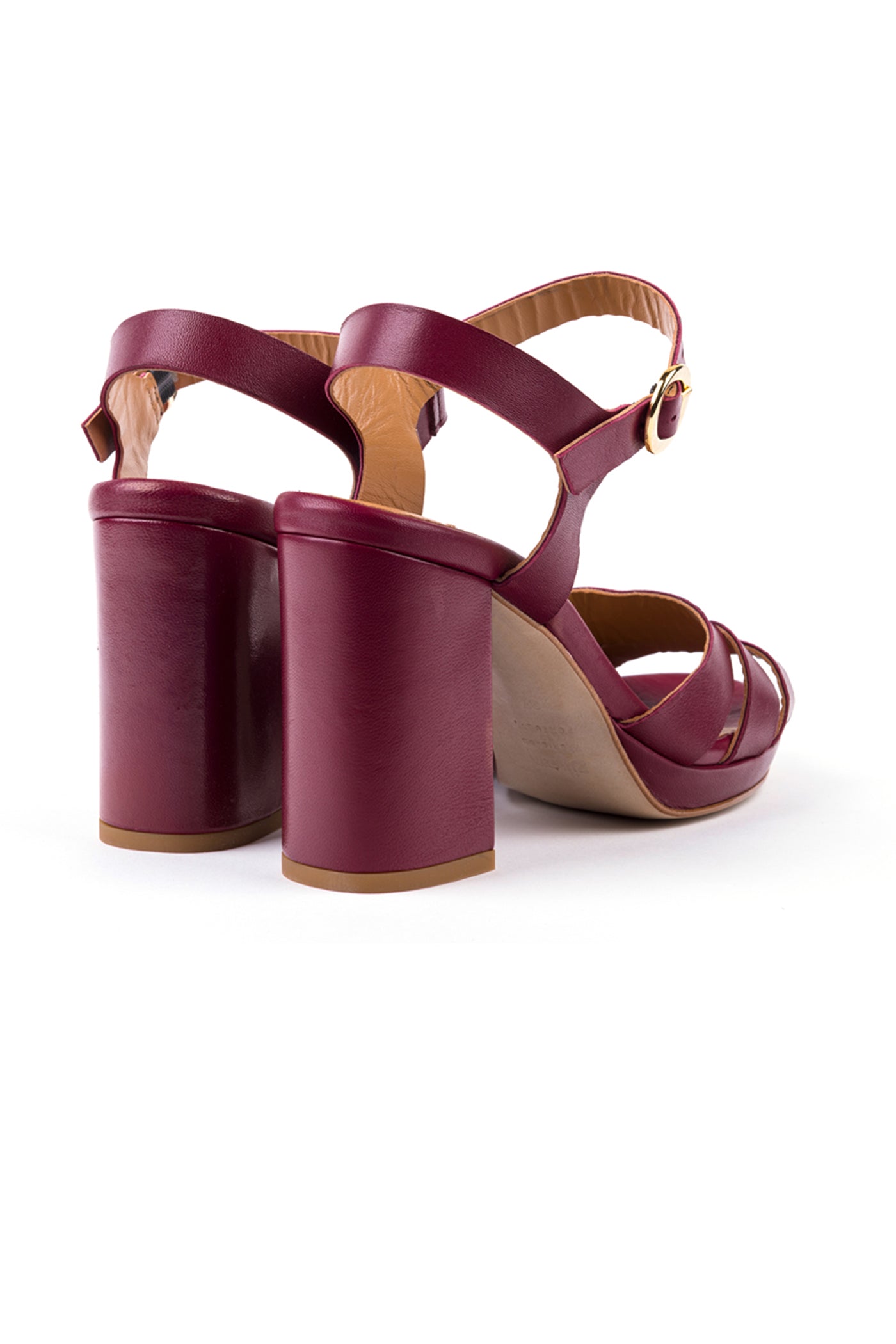 Sandálias de salto alto em